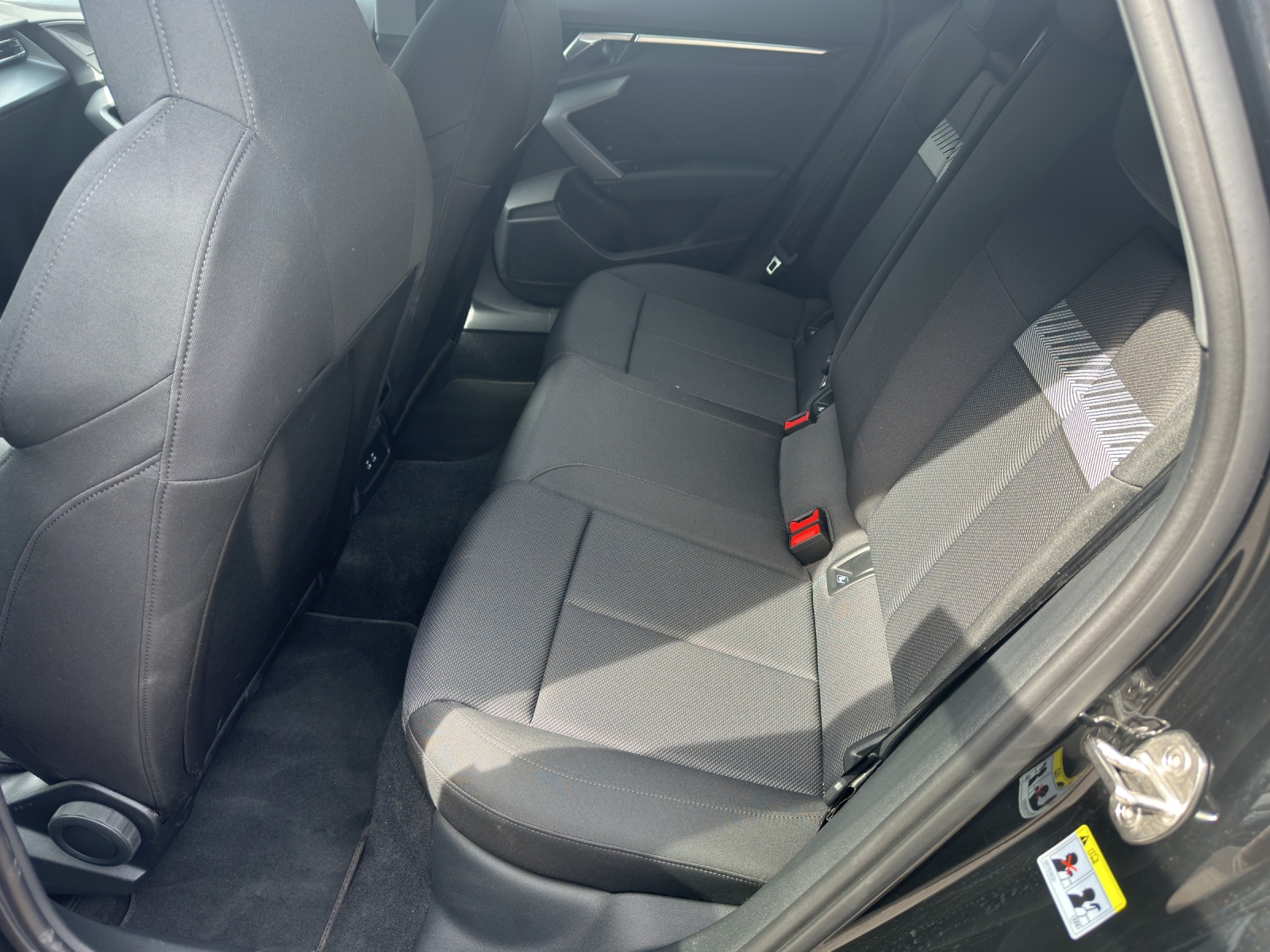 AUDI A3 Sportback 35 TFSI Attraction S-tronic-image-11