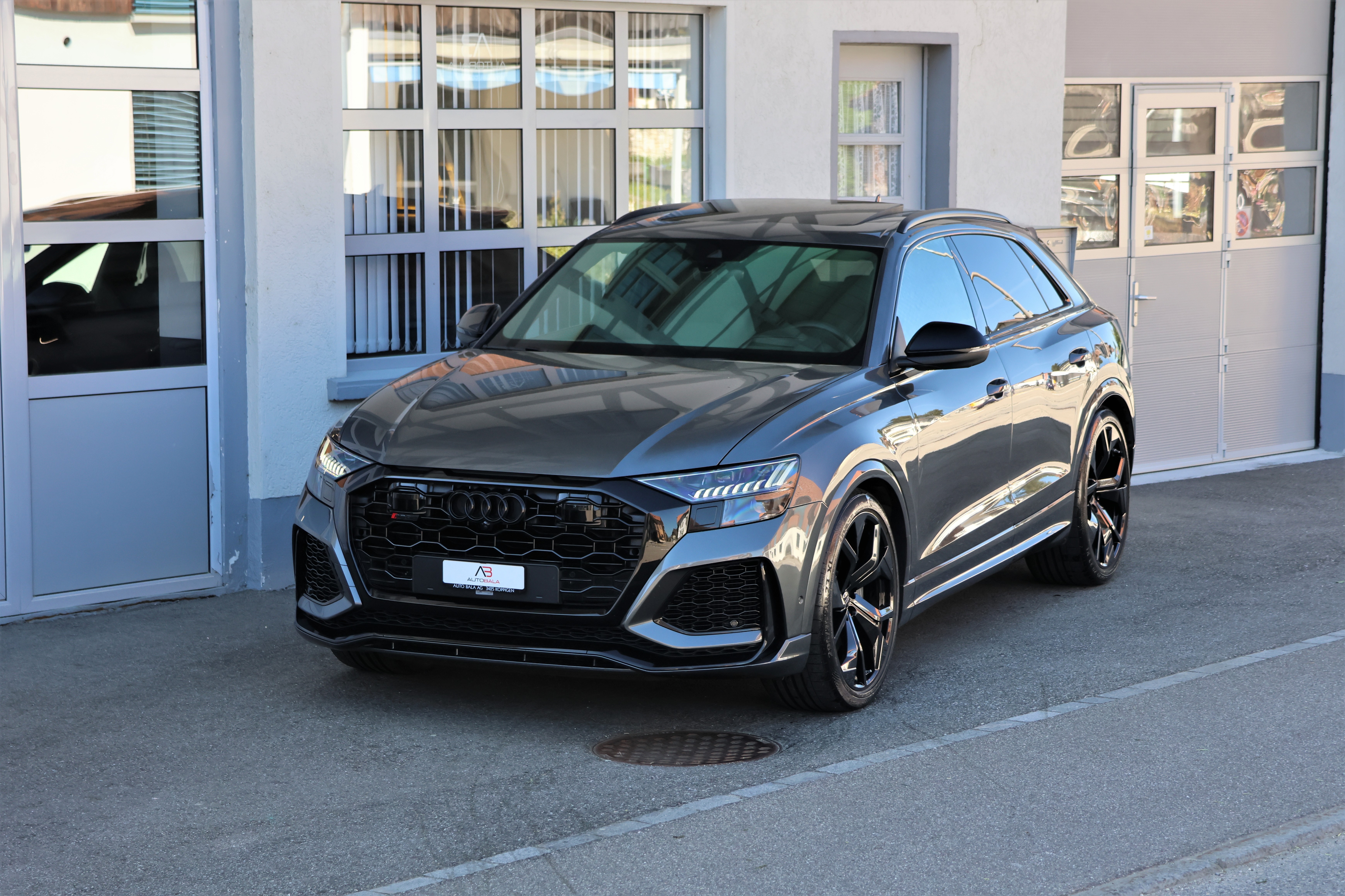 Car photo