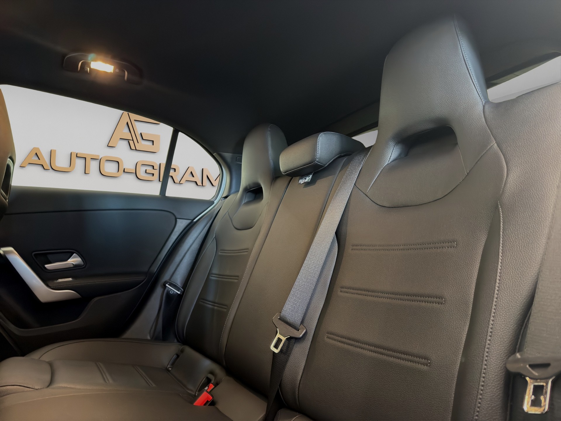 MERCEDES-BENZ A 220 Progressive 7G-DCT 4Matic-image-14