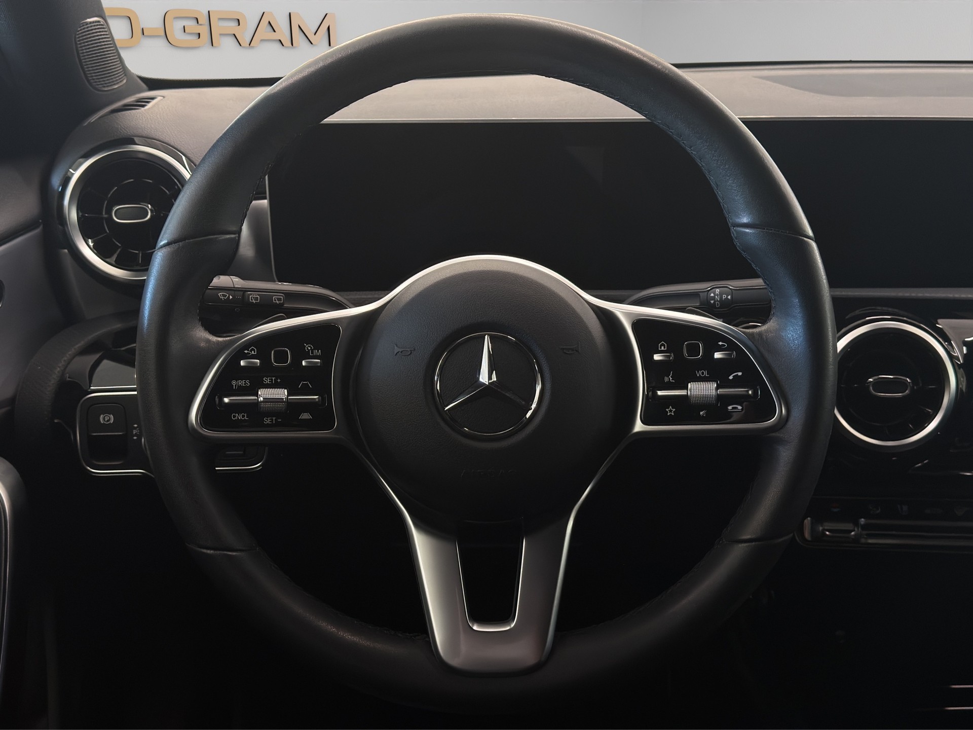 MERCEDES-BENZ A 220 Progressive 7G-DCT 4Matic-image-16