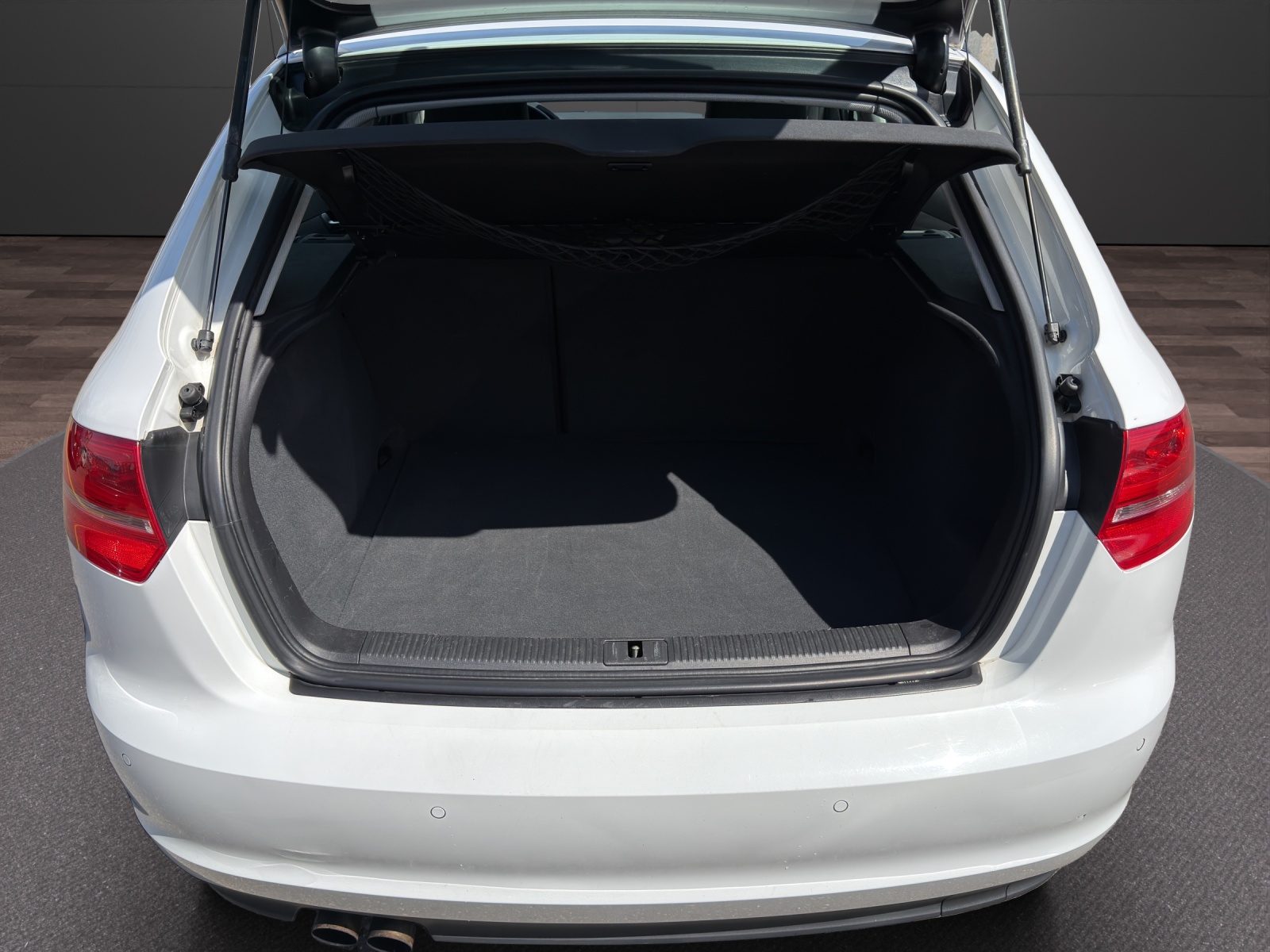 AUDI A3 Sportback 1.8 TFSI Attraction quattro / sicher unterwegs bei jedem Wetter-image-5