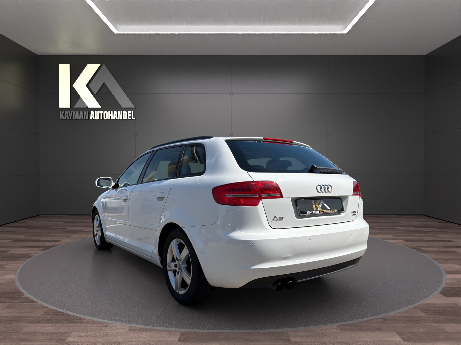 AUDI A3 Sportback 1.8 TFSI Attraction quattro / sicher unterwegs bei jedem Wetter-image-2