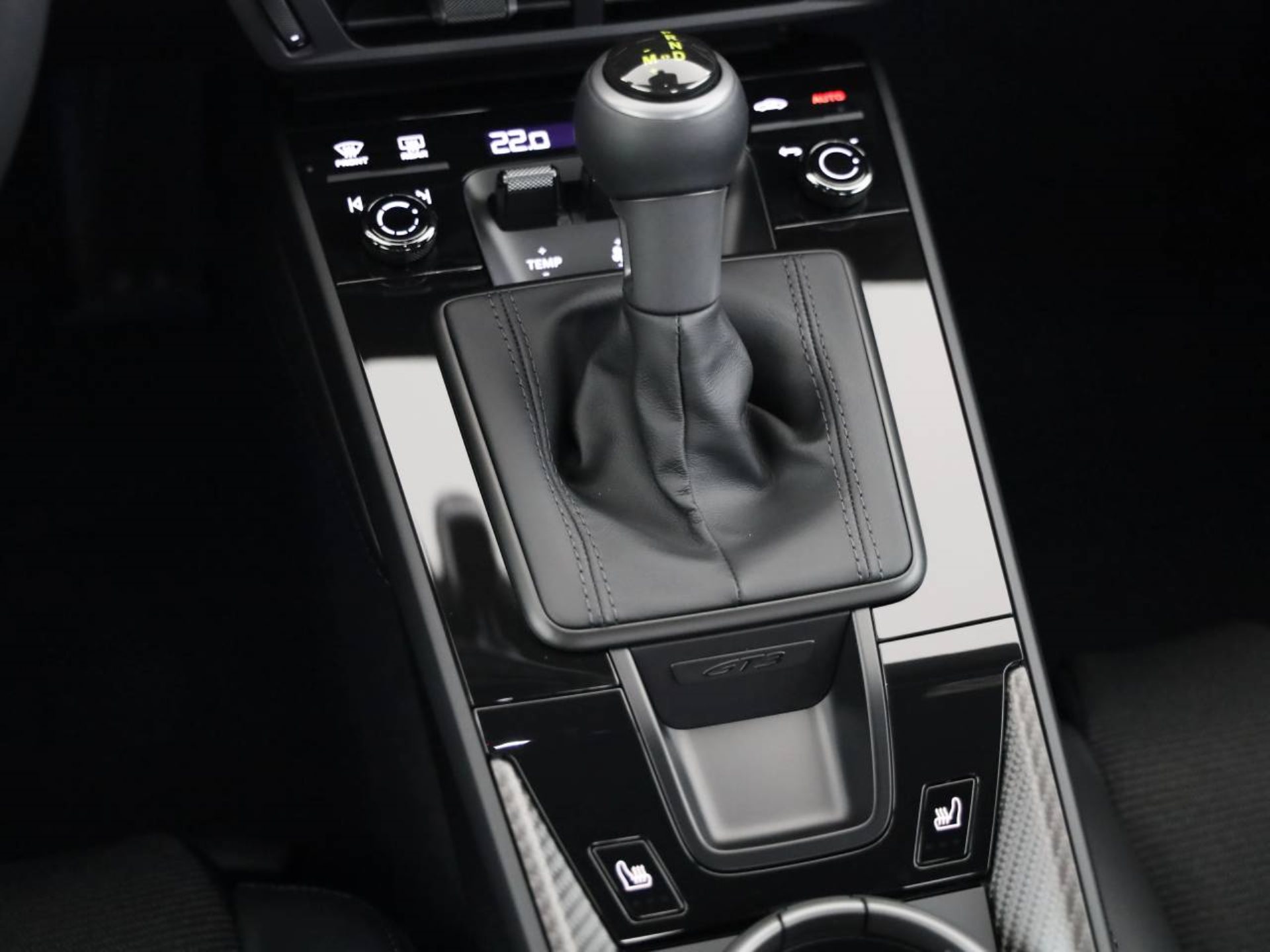 PORSCHE 911 GT3 mit Touring-Paket-image-14