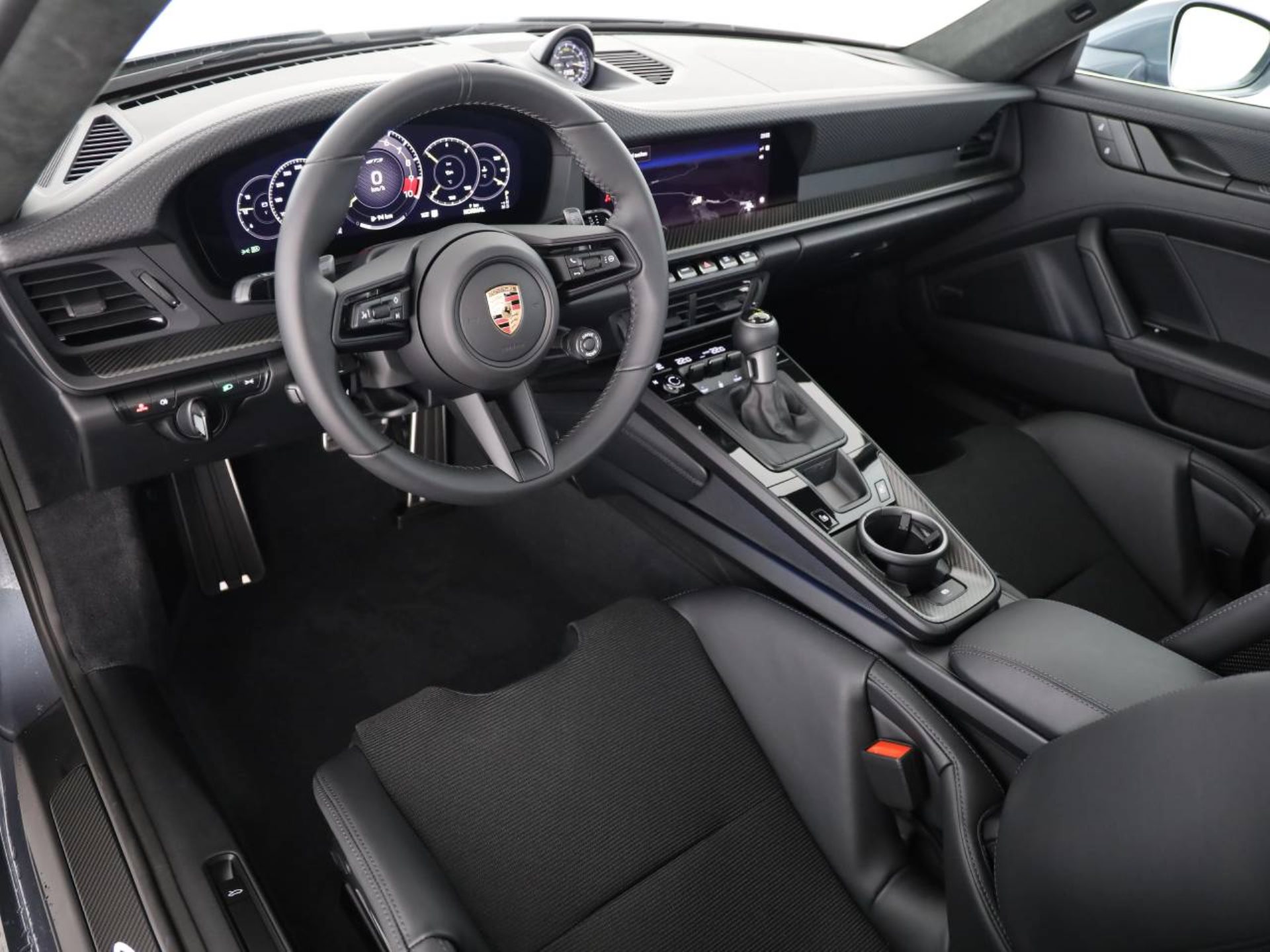 PORSCHE 911 GT3 mit Touring-Paket-image-9