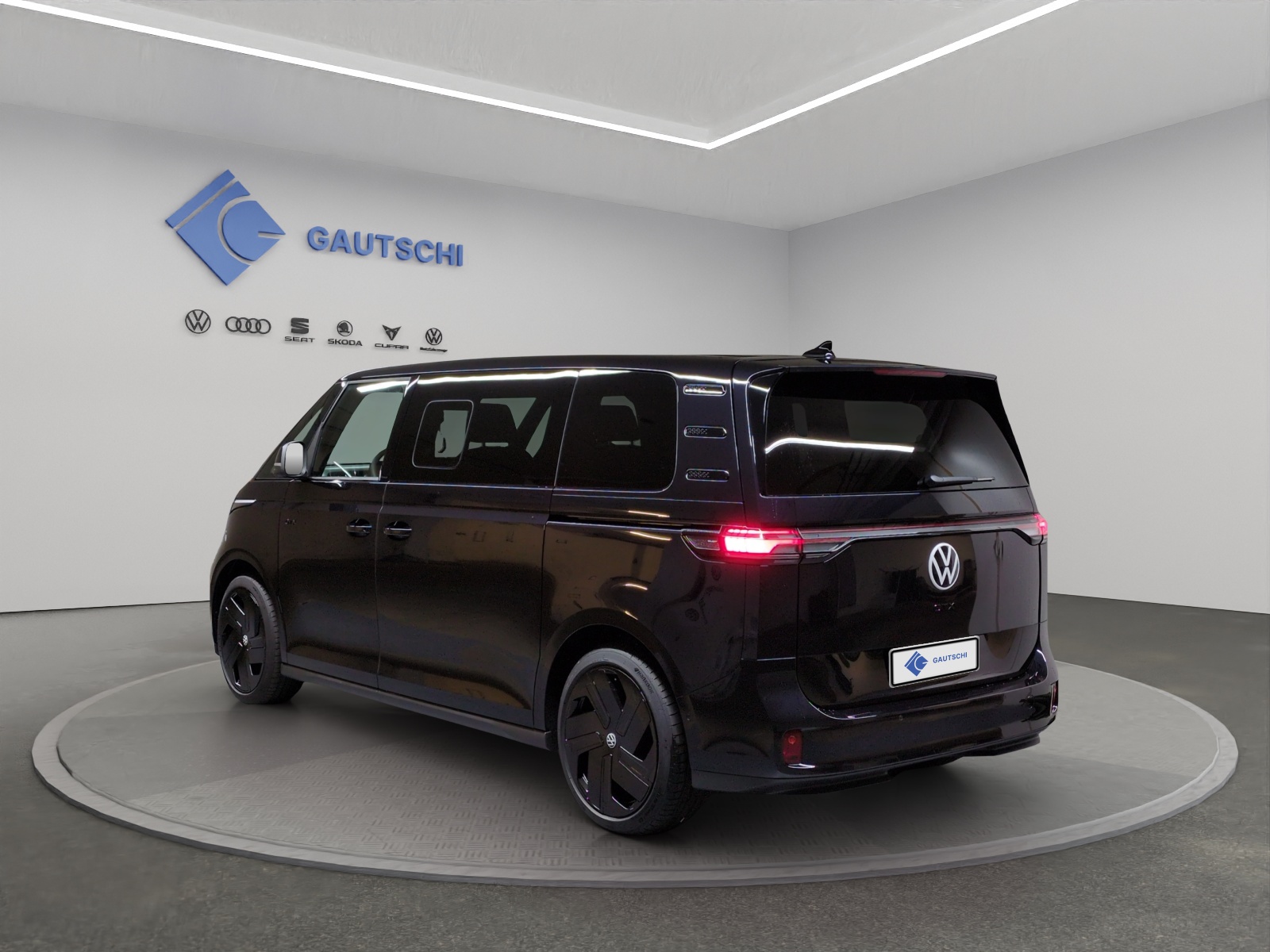 VW ID Buzz GTX LWB 4 Motion-image-2