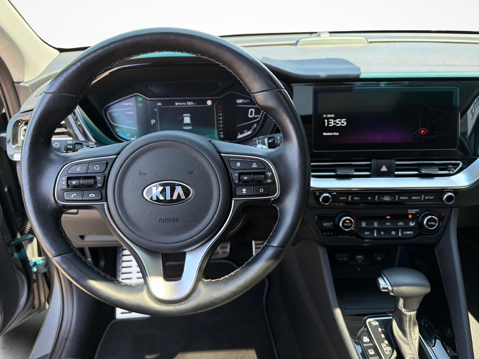 KIA Niro 1.6 GDi Plug-in Hybrid-image-8