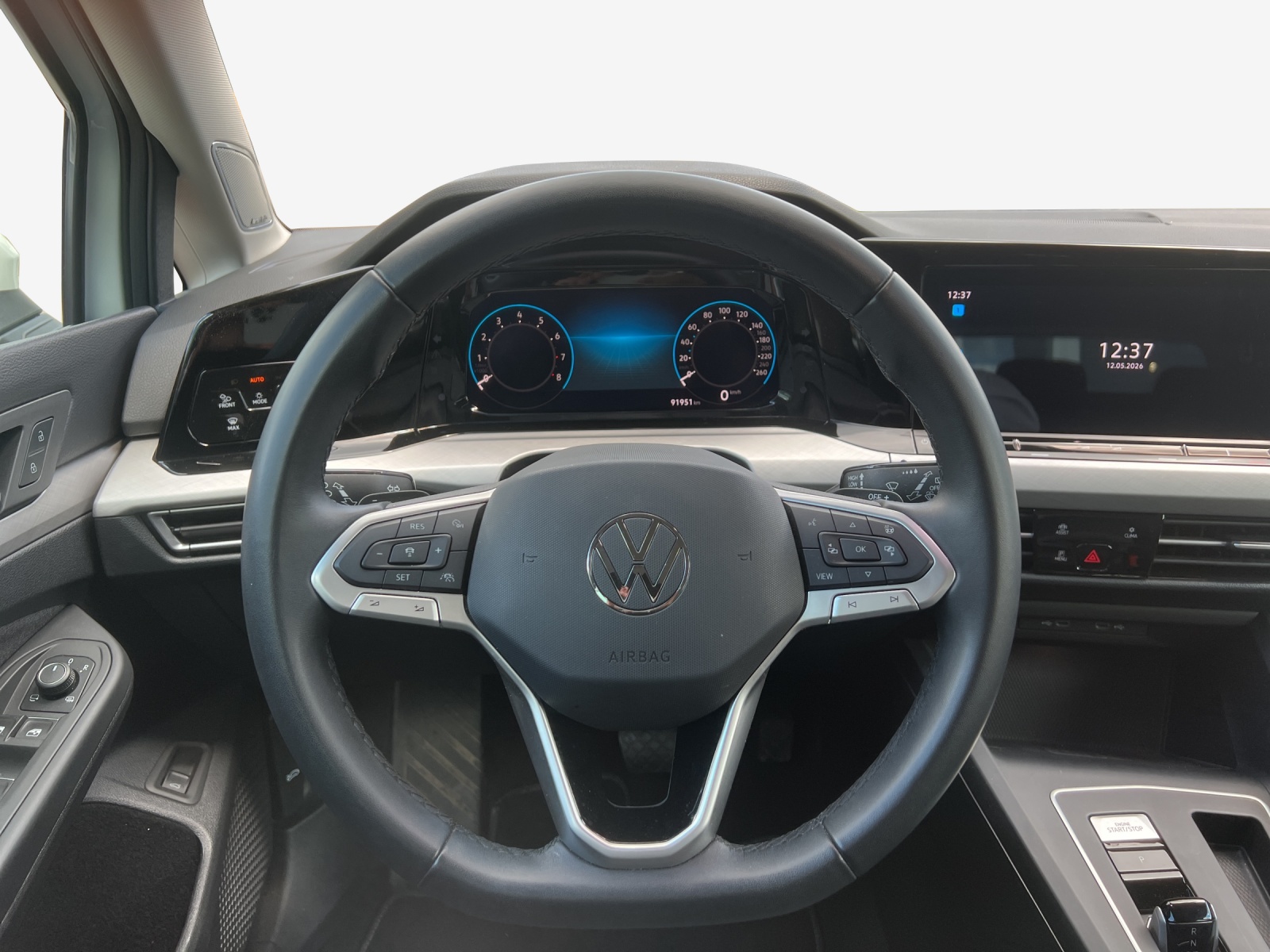 VW Golf Variant 1.5 eTSI mHEV Life-image-9