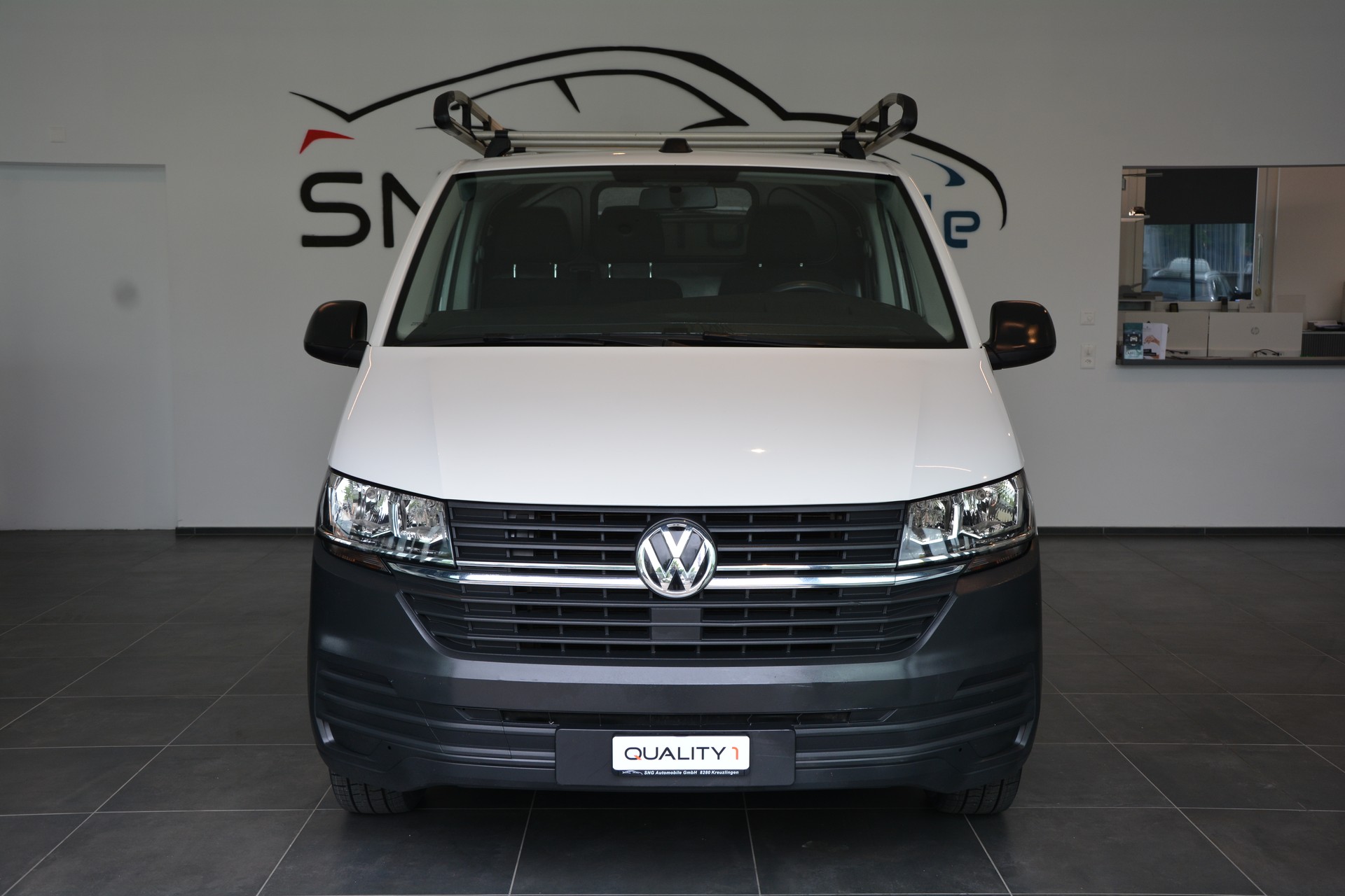 VW T6.1 2.0 TDI Transporter-image-0