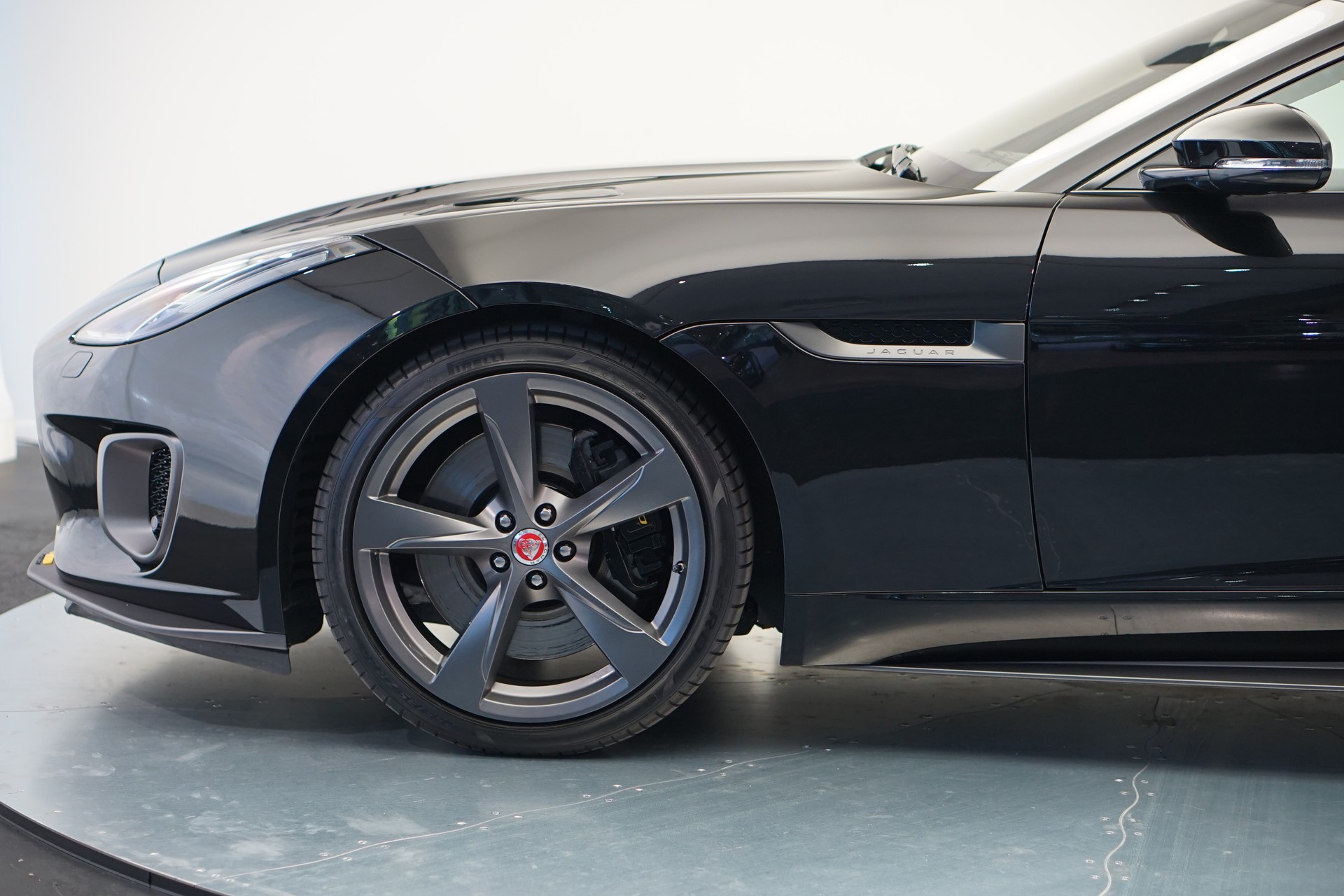 JAGUAR F-Type Coupé 3.0 V6 S/C 400 Sport AWD Automatik-image-32
