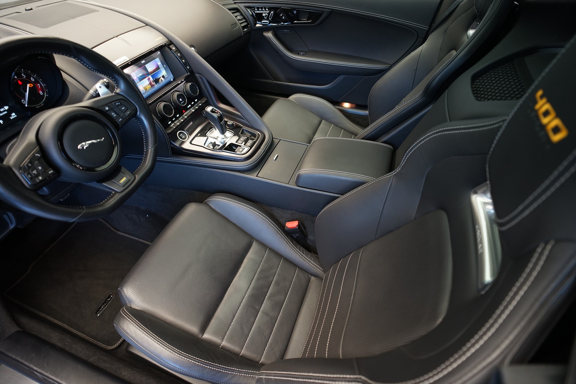 JAGUAR F-Type Coupé 3.0 V6 S/C 400 Sport AWD Automatik-image-11