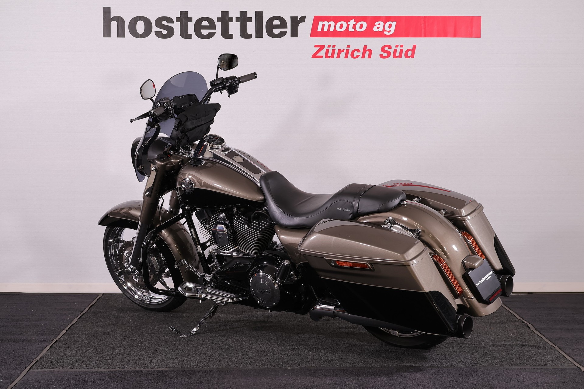 HARLEY-DAVIDSON FLHRSE 1800 Road King-image-5