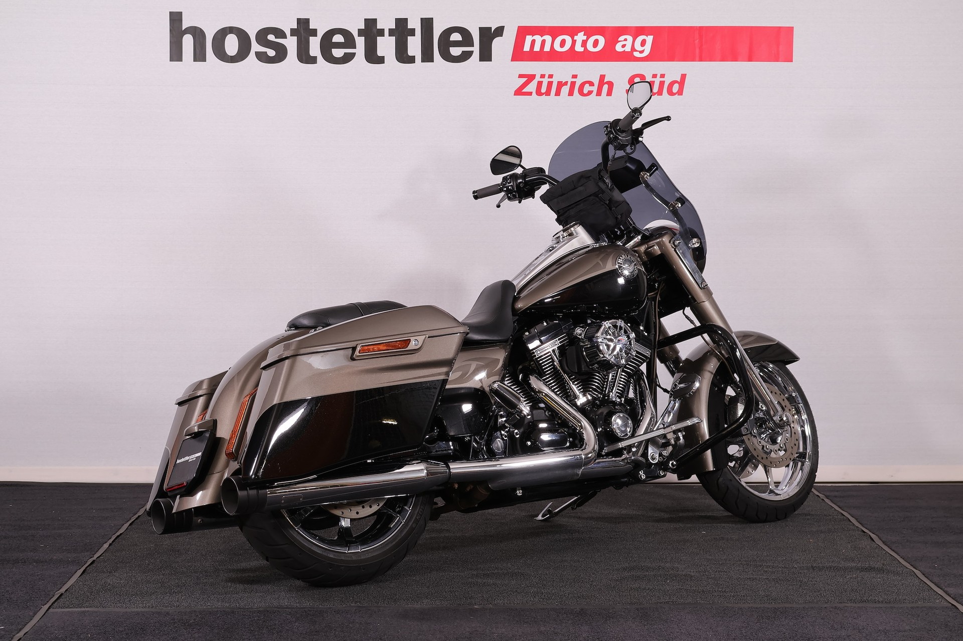 HARLEY-DAVIDSON FLHRSE 1800 Road King-image-4