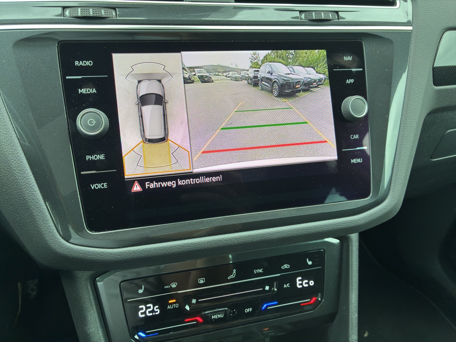 VW Tiguan 1.4TSI PHEV Elegance DSG-image-13