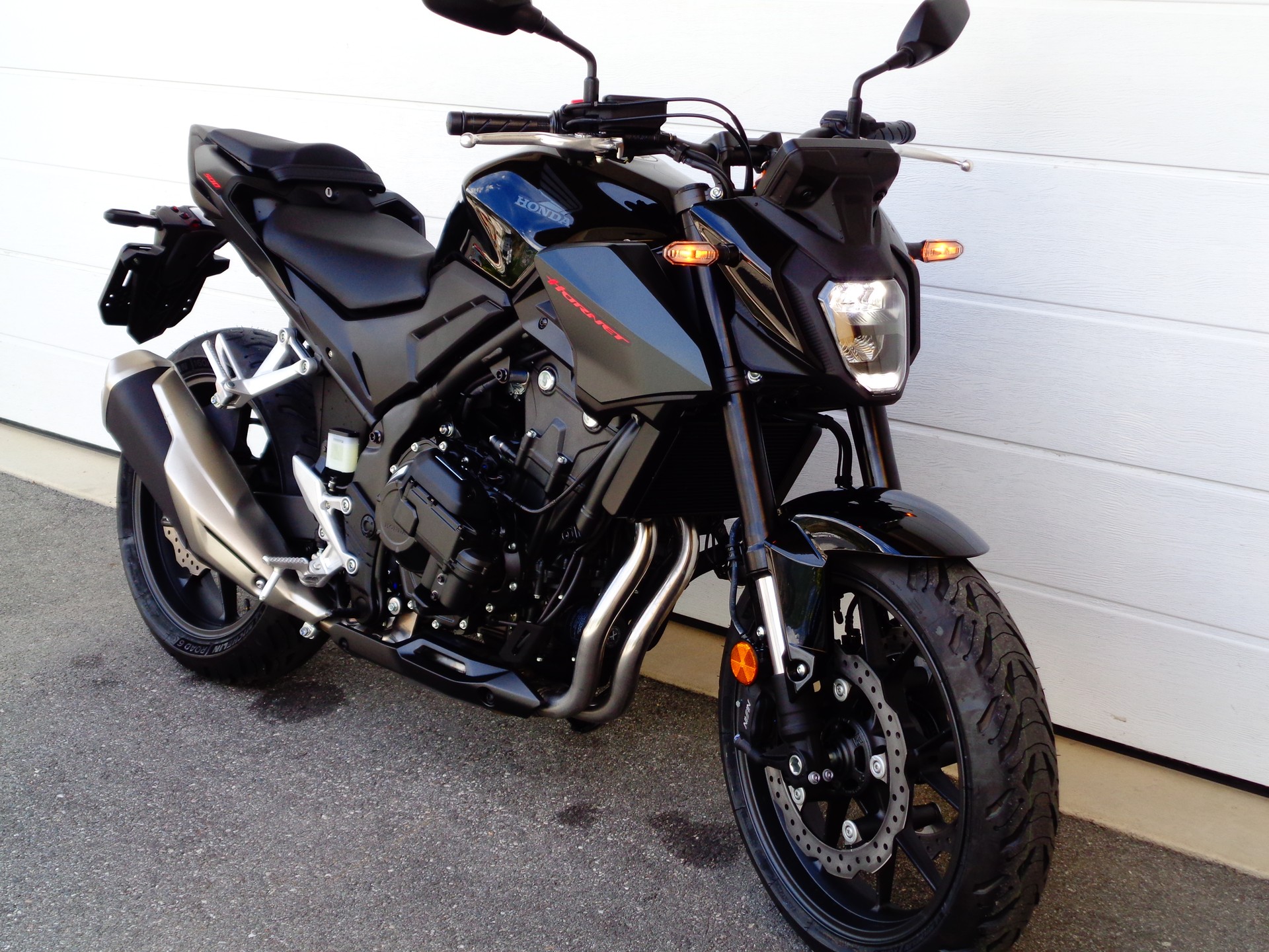 HONDA CB 500 Hornet E-Clutch-showroom-element-1