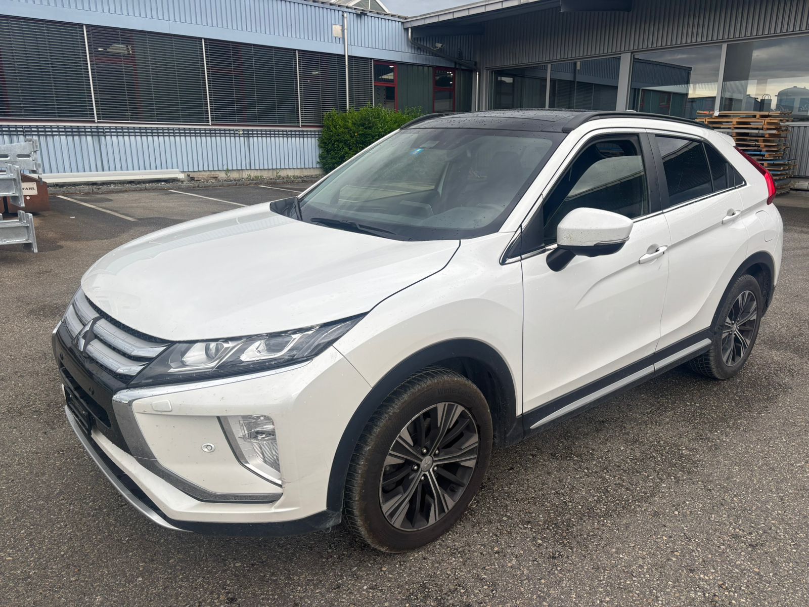 MITSUBISHI Eclipse Cross 1.5 T-Mivec Value 4WD CVT-image-0