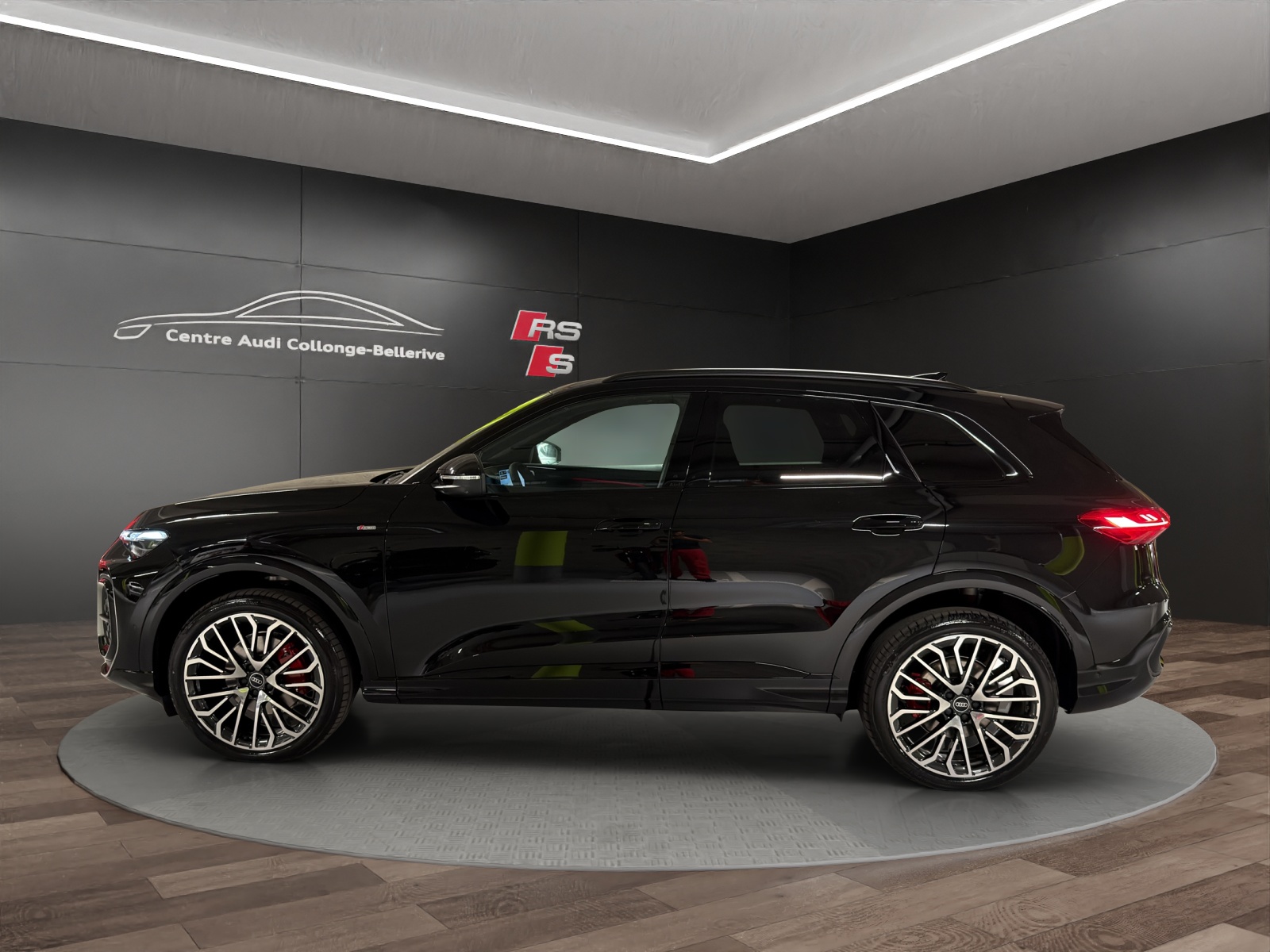 AUDI Q5 TFSI quatto 150 kW S-tronic-image-2