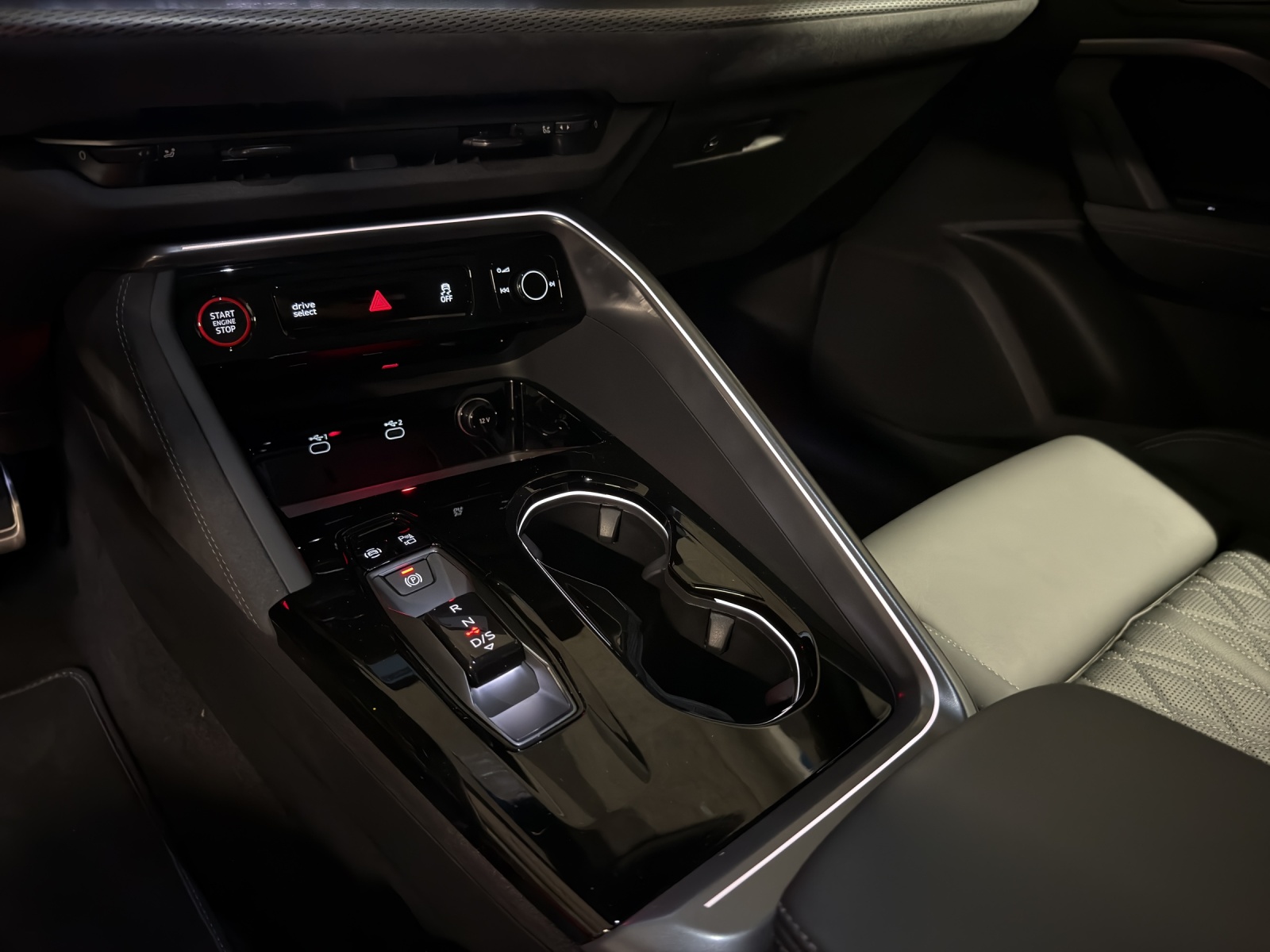 AUDI Q5 TFSI quatto 150 kW S-tronic-image-11