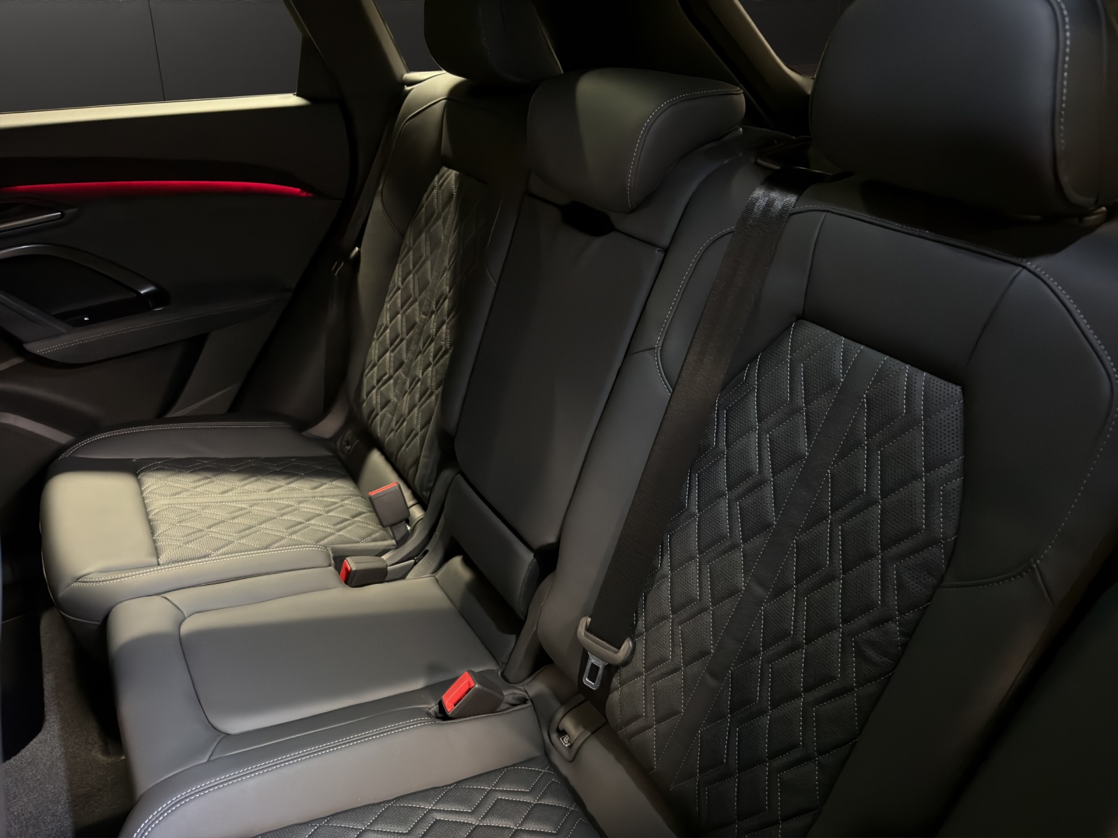 AUDI Q5 TFSI quatto 150 kW S-tronic-image-9
