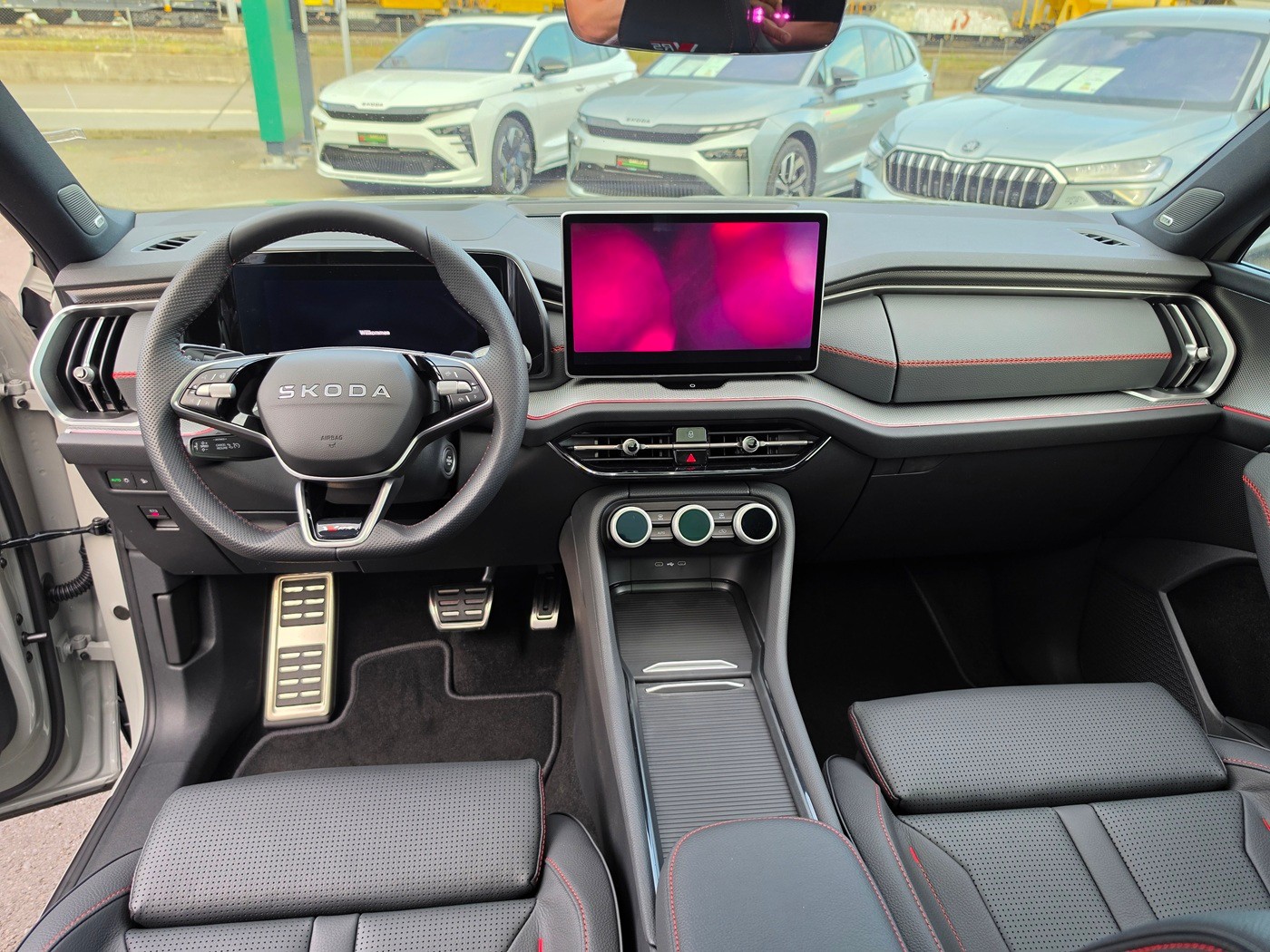 SKODA Kodiaq 2.0 TSI RS 4x4-image-10