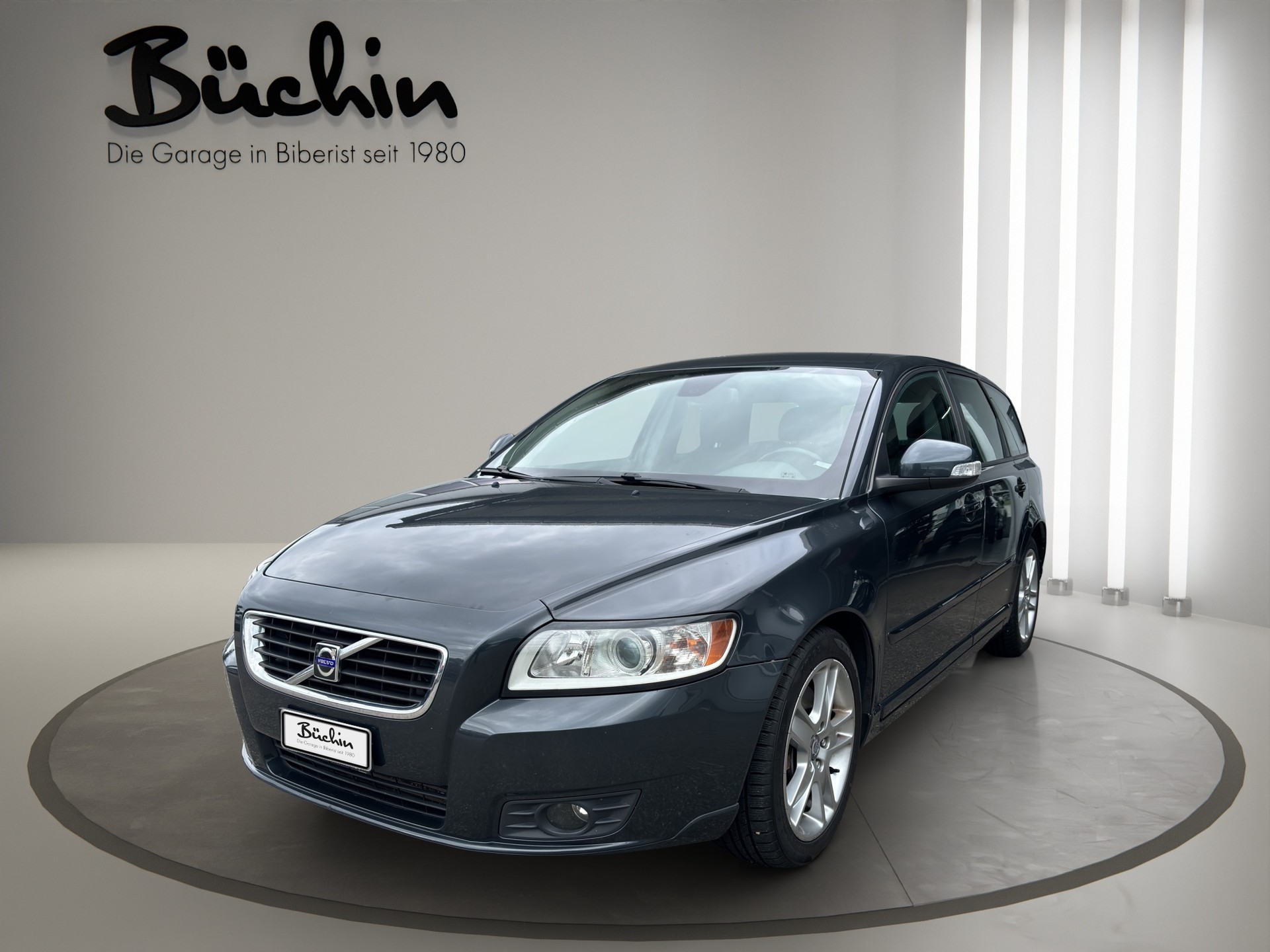 VOLVO V50 2.0D Momentum Powershift-image-2