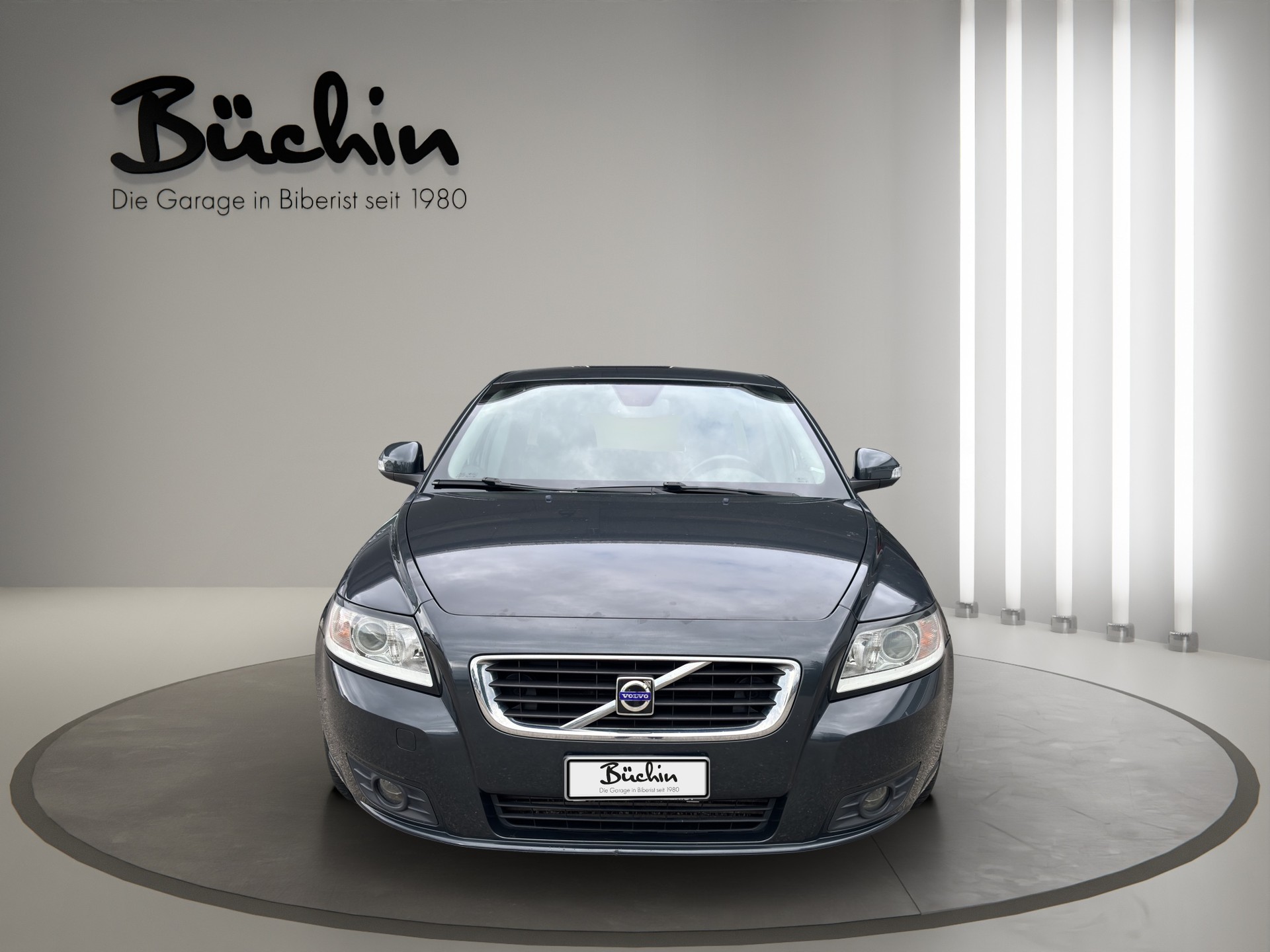 VOLVO V50 2.0D Momentum Powershift-image-1