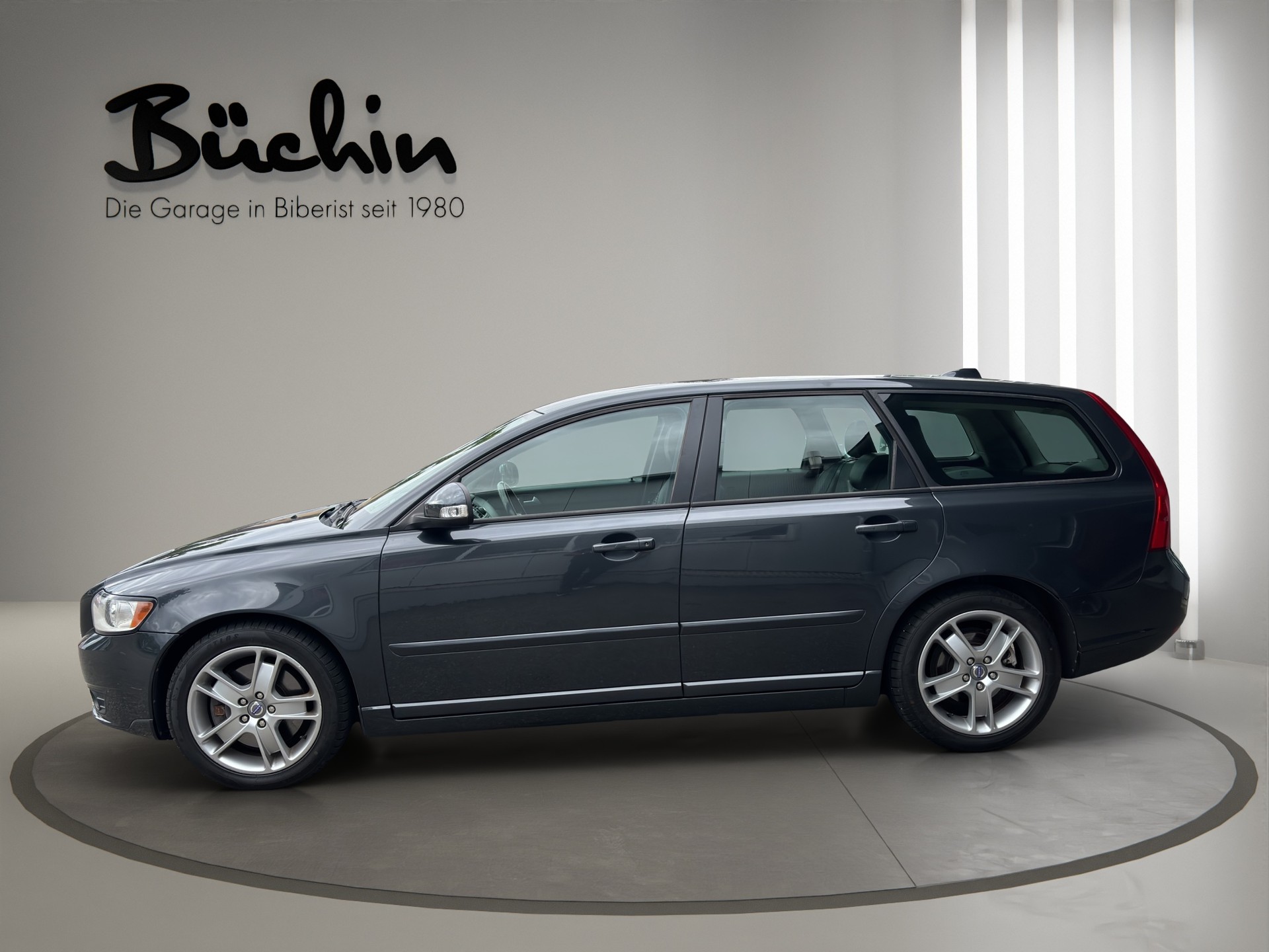 VOLVO V50 2.0D Momentum Powershift-image-3