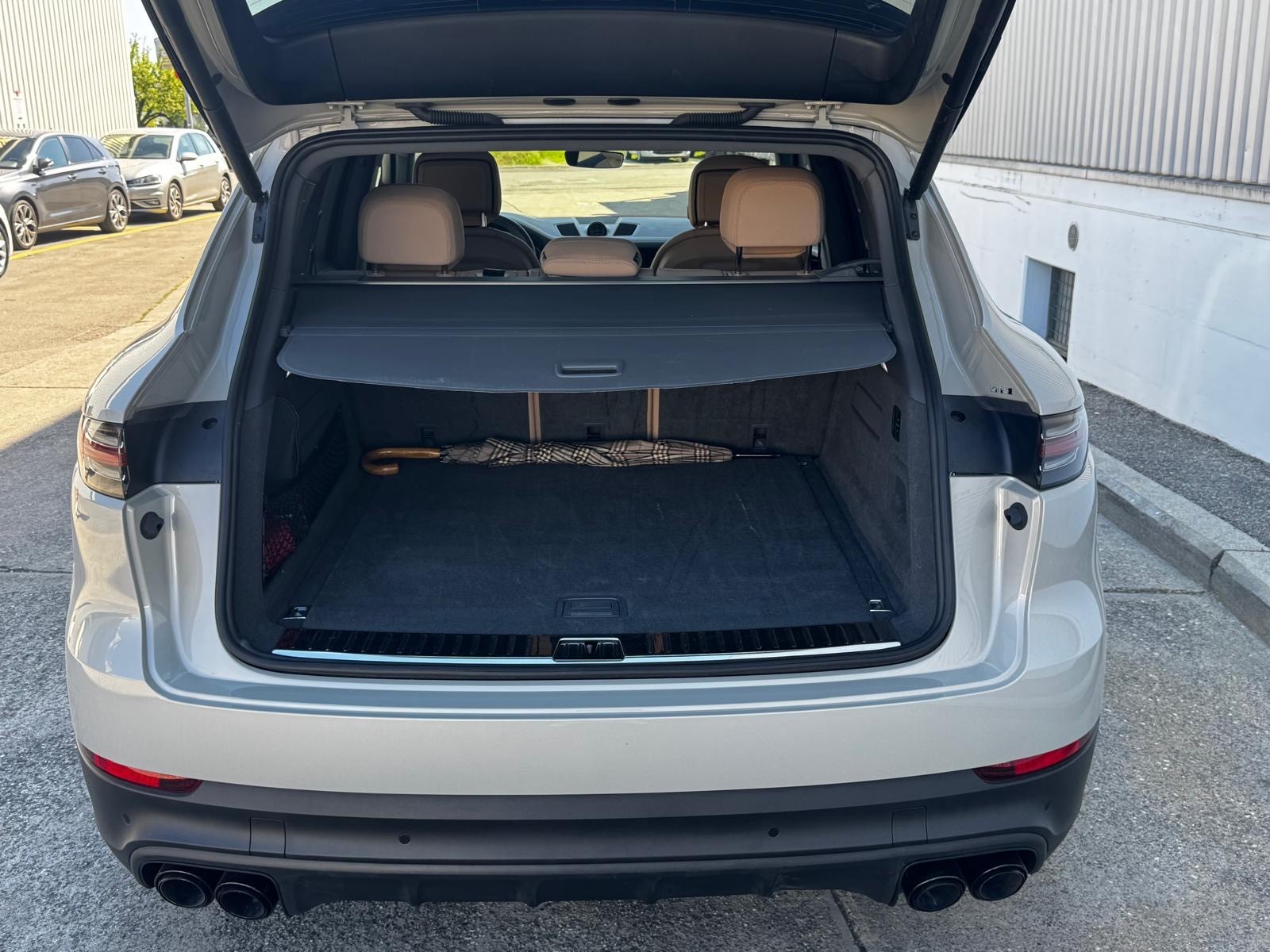 PORSCHE Cayenne E-Hybrid Platinum Edition-image-15