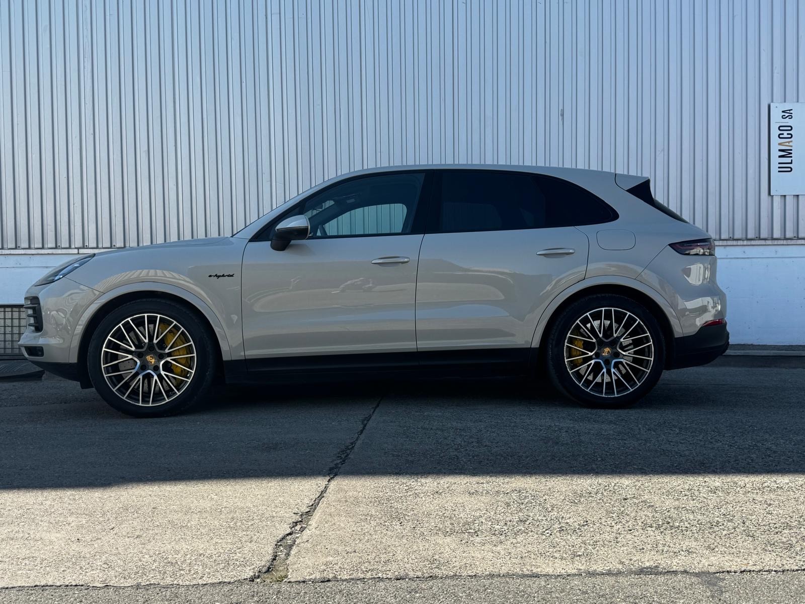 PORSCHE Cayenne E-Hybrid Platinum Edition-image-0