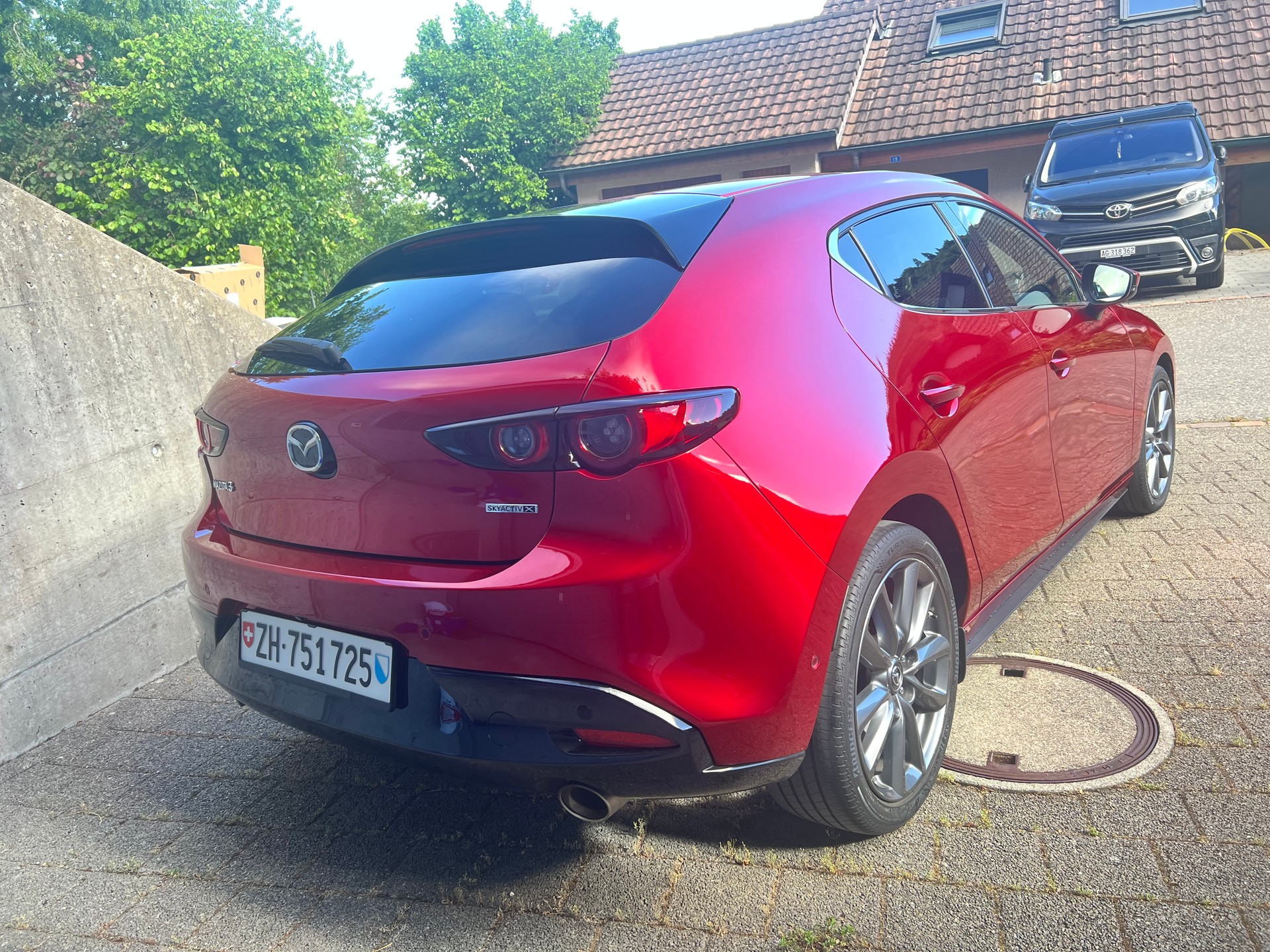 MAZDA 2.0 180 Revolution-image-1