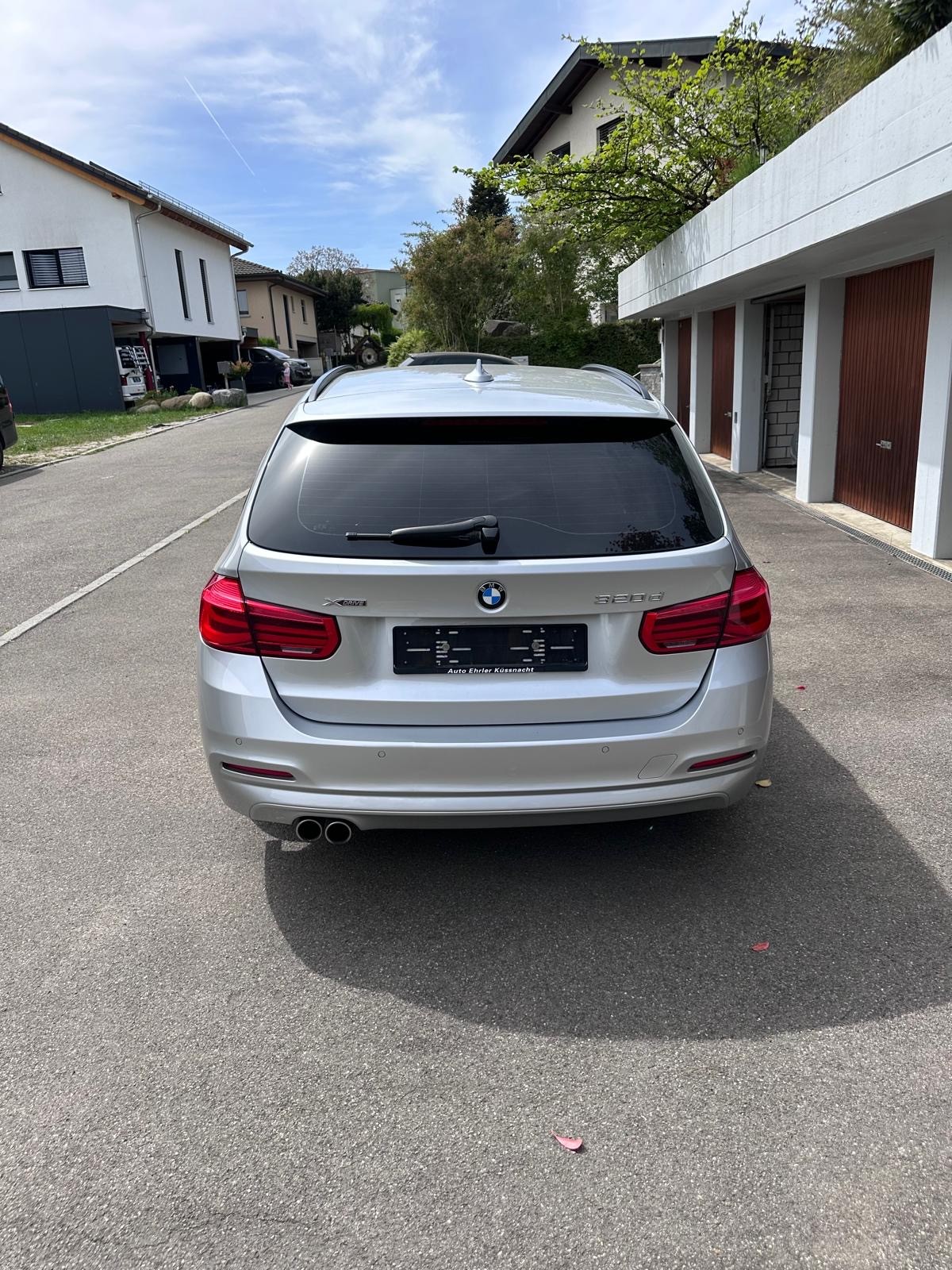 BMW 320d xDrive Touring Steptronic-image-3