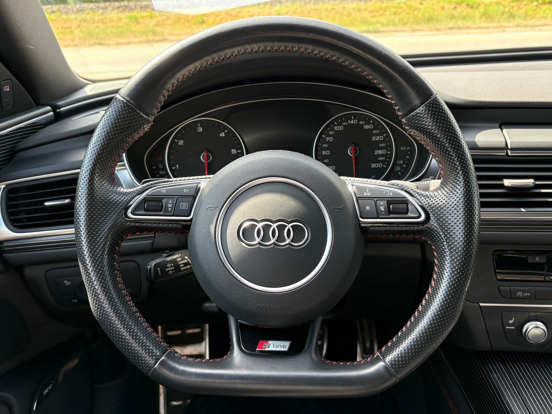 AUDI A6 Avant 3.0 V6 TDI Competition quattro-image-4
