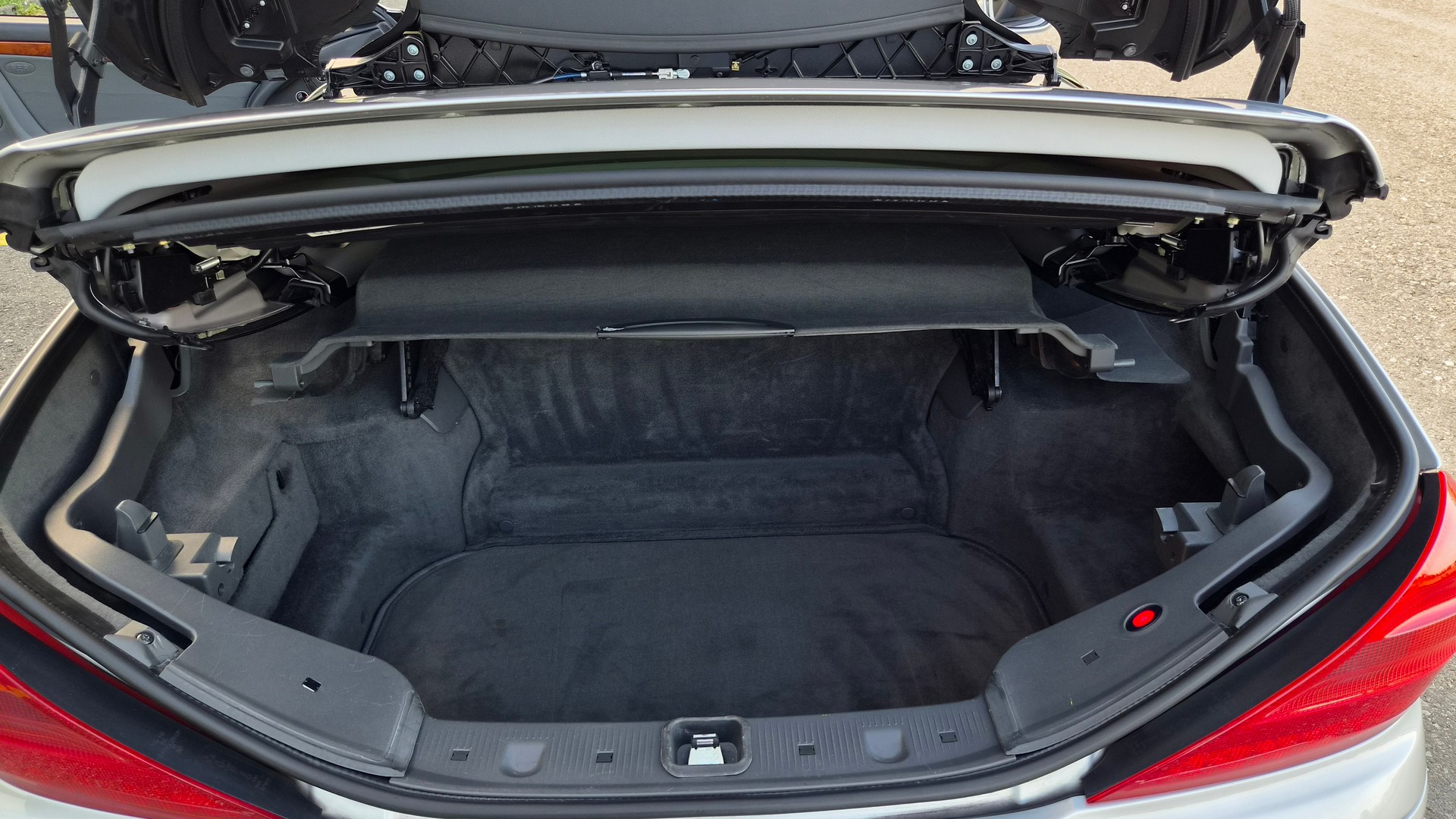 MERCEDES-BENZ SL 500 AMG Paket ab Werk-image-15
