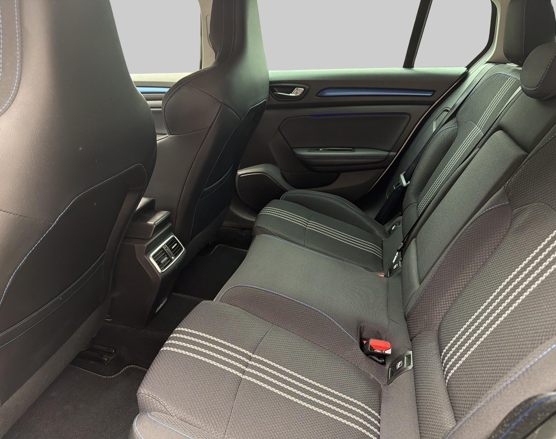 RENAULT Mégane Grandtour 1.6 TCe 205 GT-image-9
