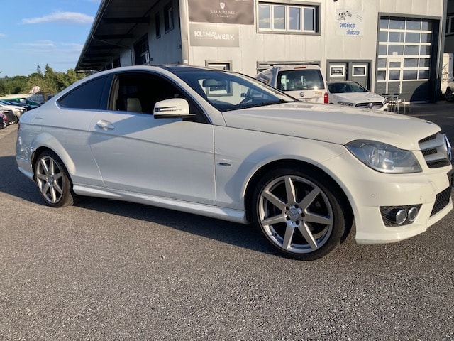 MERCEDES-BENZ C 220 CDI Coupé-image-0