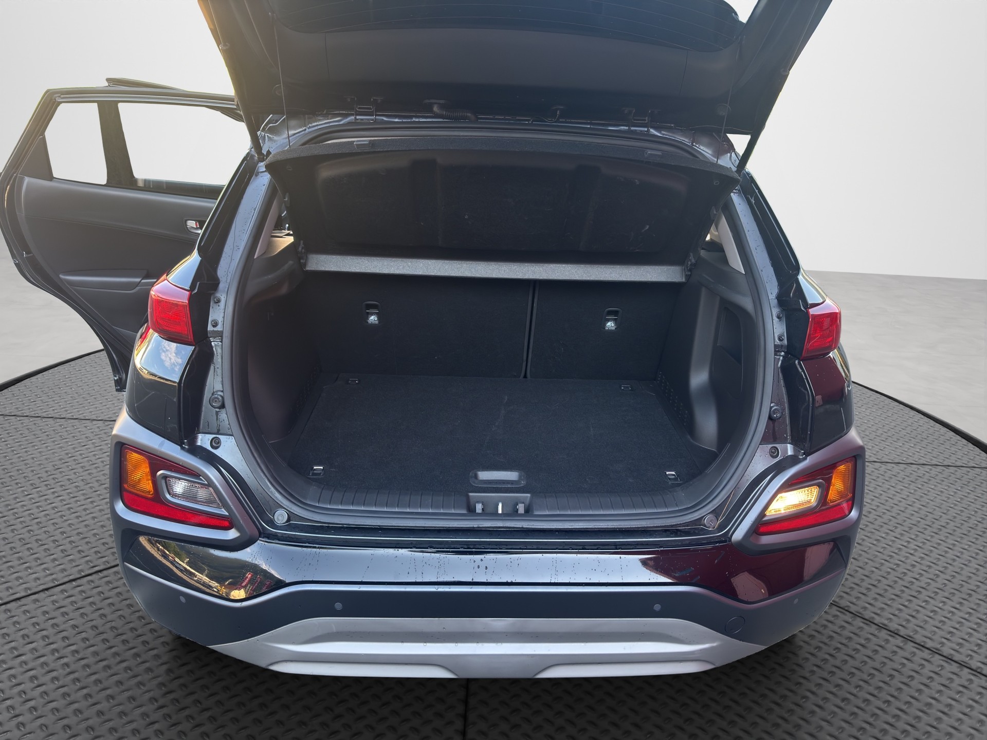 HYUNDAI Kona 1.6 T-GDi Launch 4WD DCT-image-14