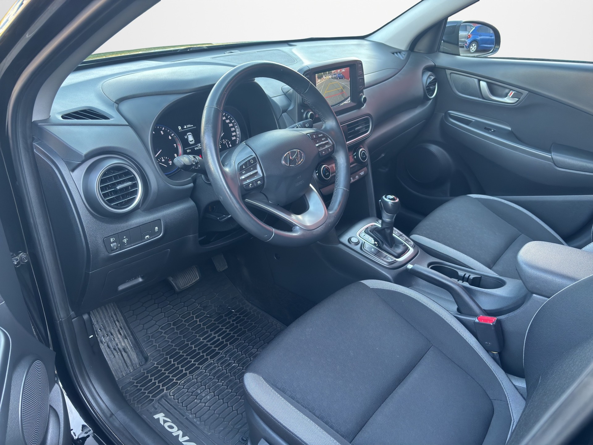 HYUNDAI Kona 1.6 T-GDi Launch 4WD DCT-image-8