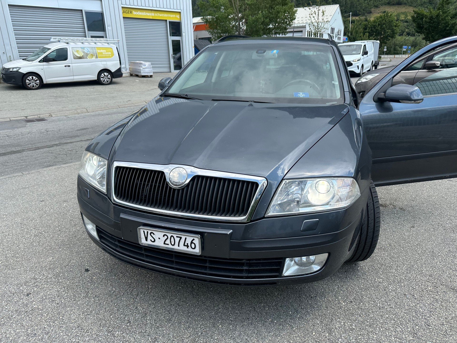 SKODA Octavia 2.0 TDI Laurin & Klement 4x4-image-0