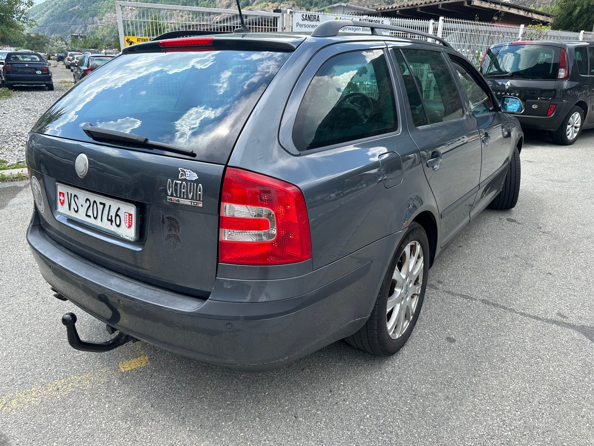 SKODA Octavia 2.0 TDI Laurin & Klement 4x4-image-3
