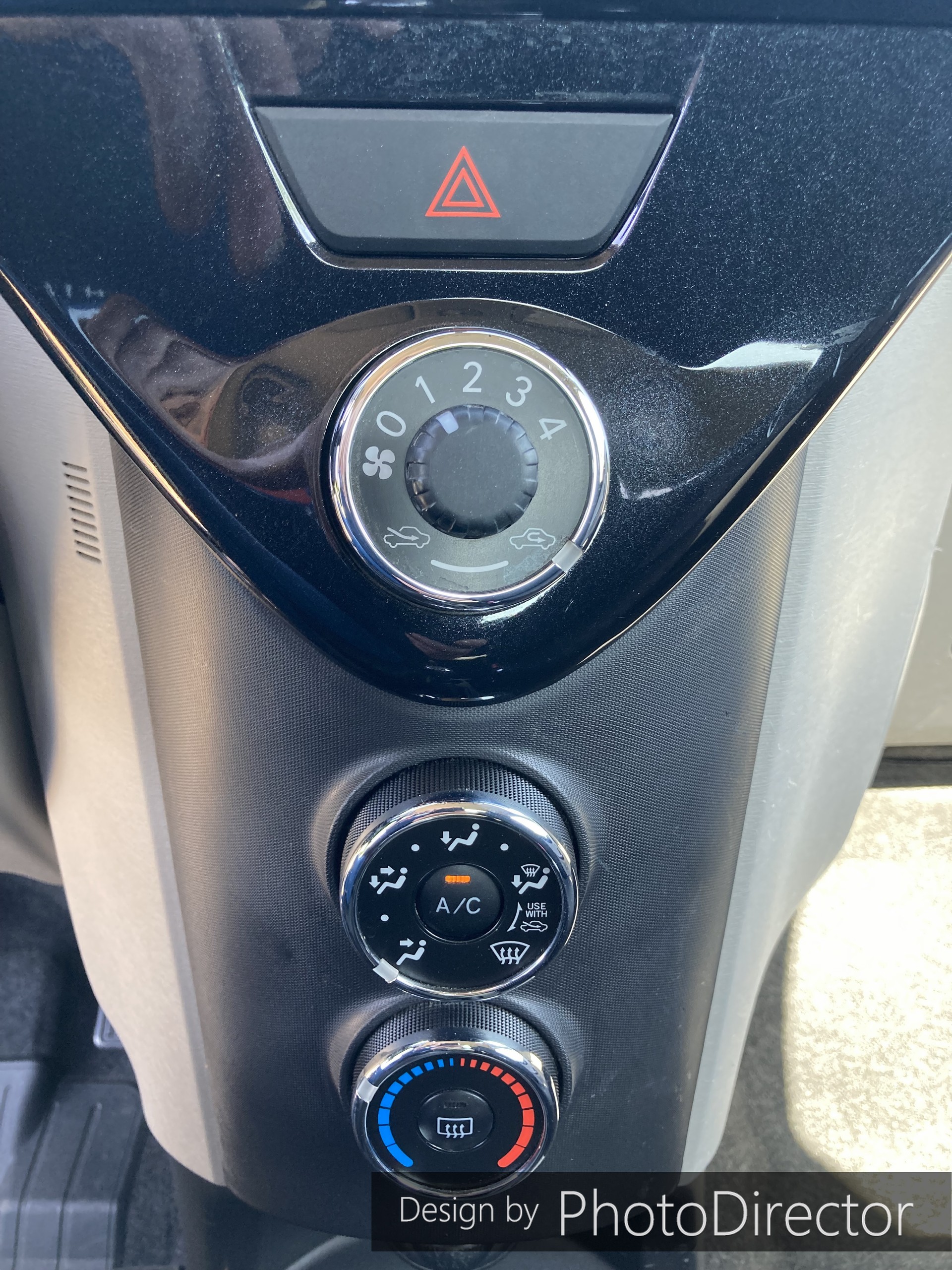 TOYOTA iQ 1.0 VVT-i Linea Sol-image-7