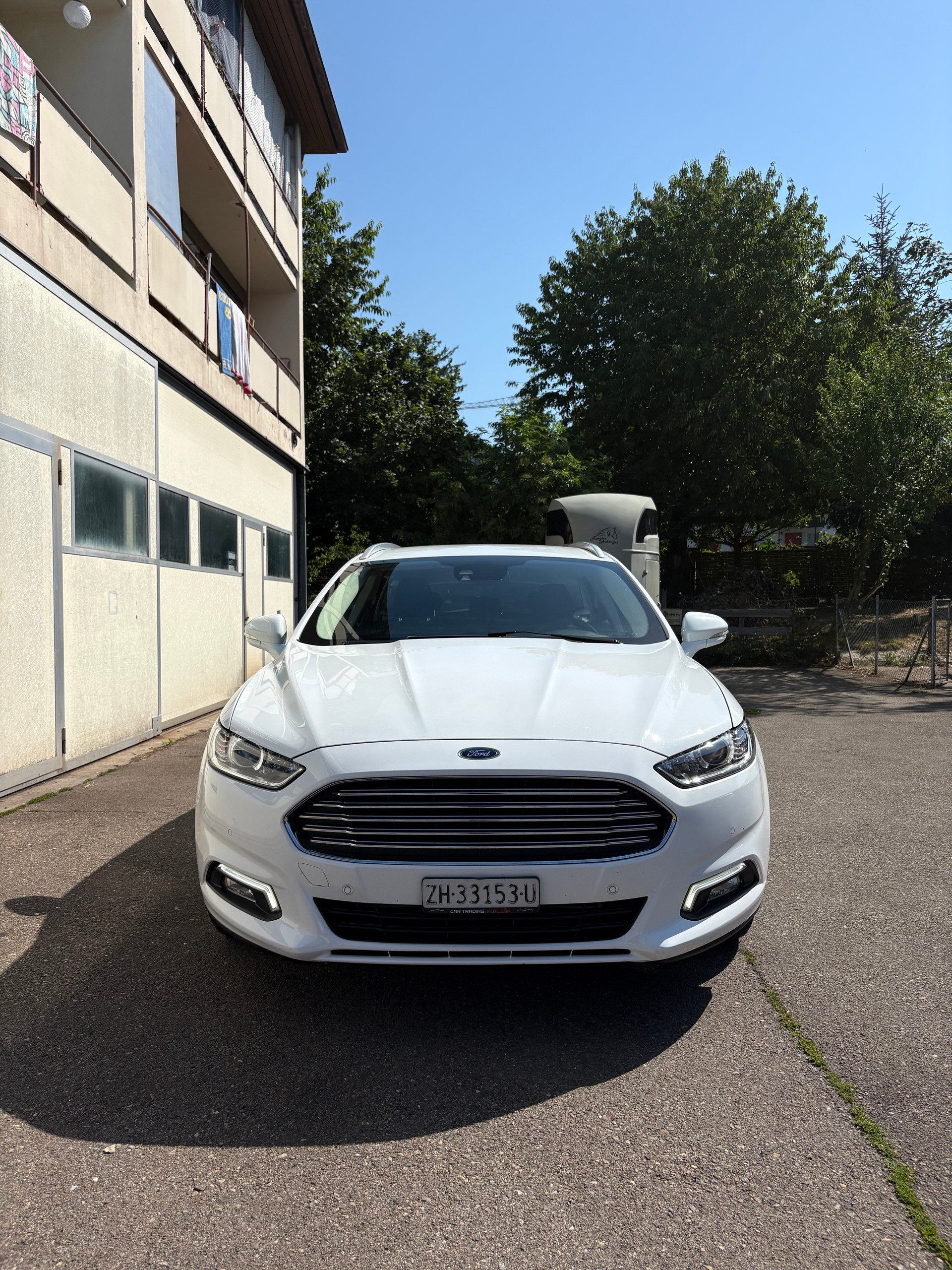 FORD Mondeo 2.0 TDCi Business Plus AWD PowerShift-image-1