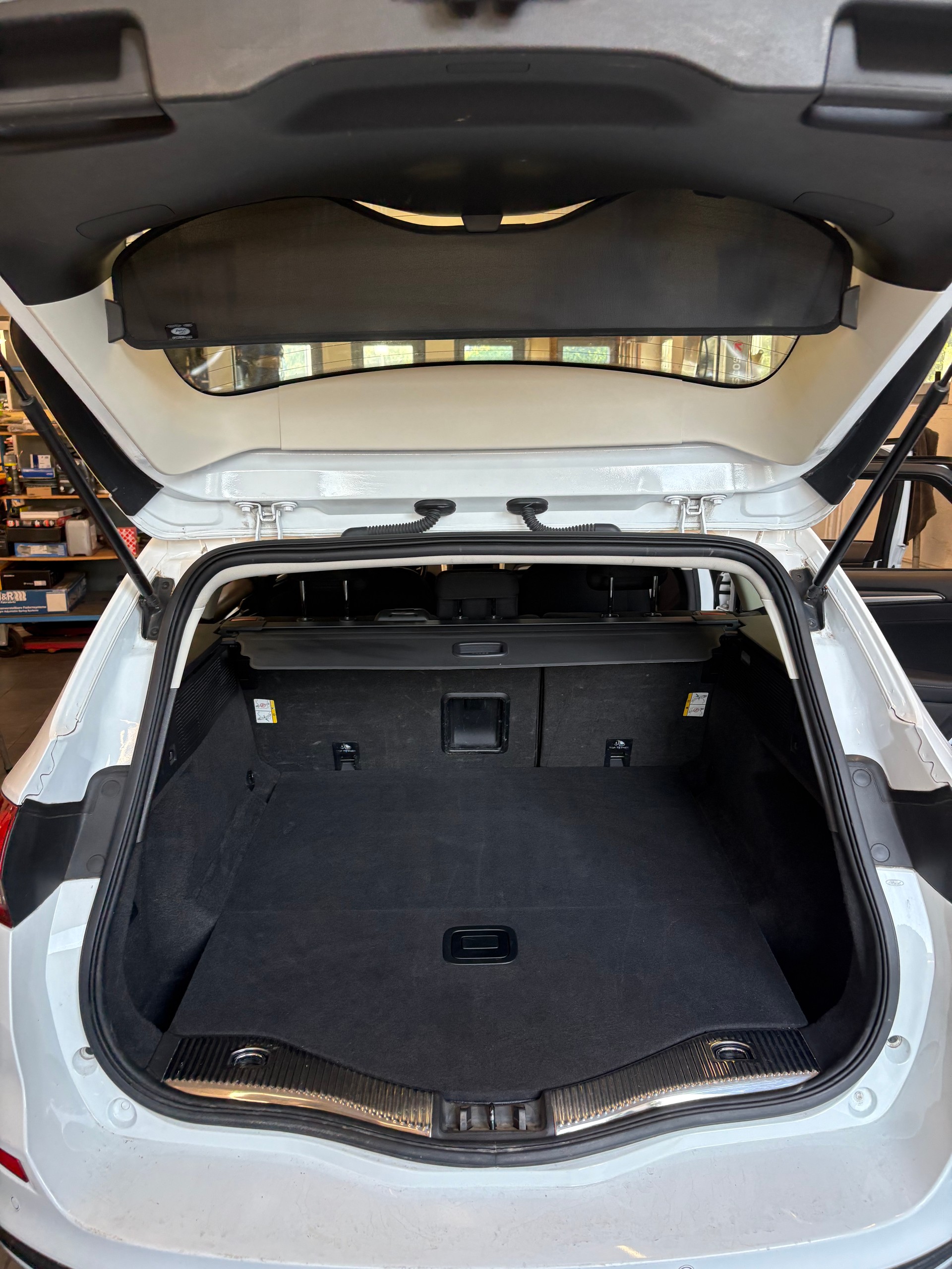 FORD Mondeo 2.0 TDCi Business Plus AWD PowerShift-image-12