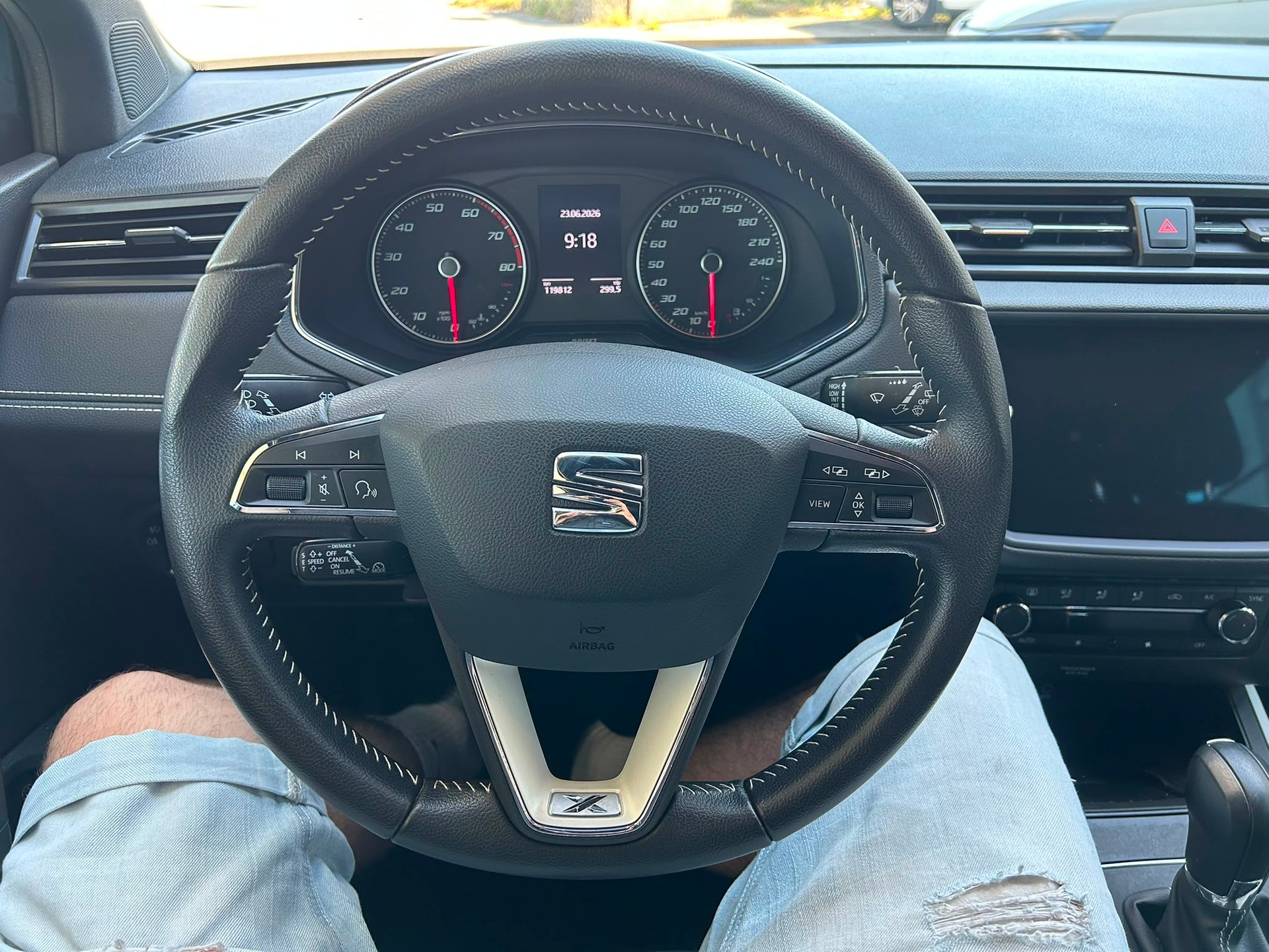 SEAT Arona 1.0 TSI Eco Xcellence DSG-image-8