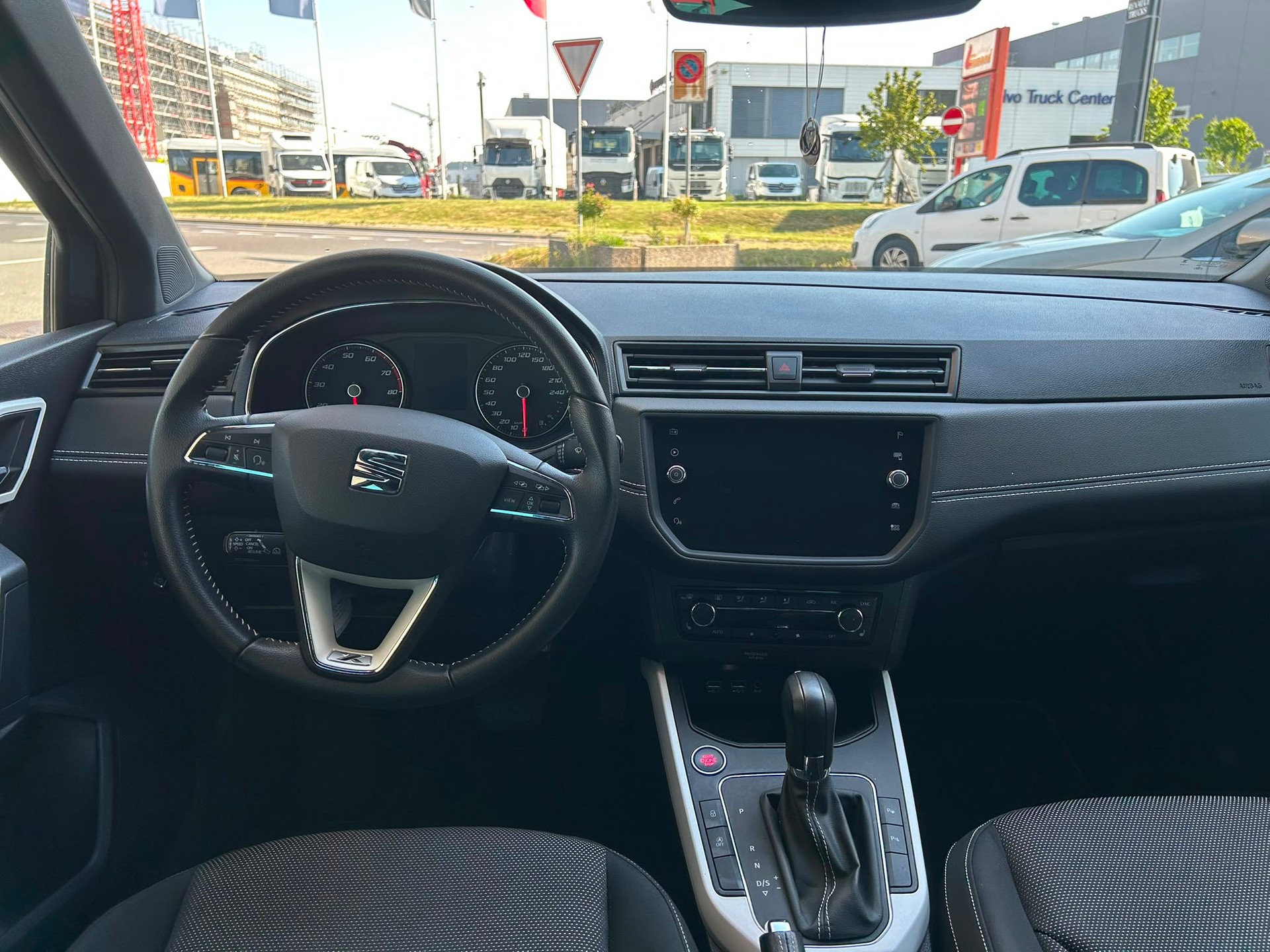 SEAT Arona 1.0 TSI Eco Xcellence DSG-image-6