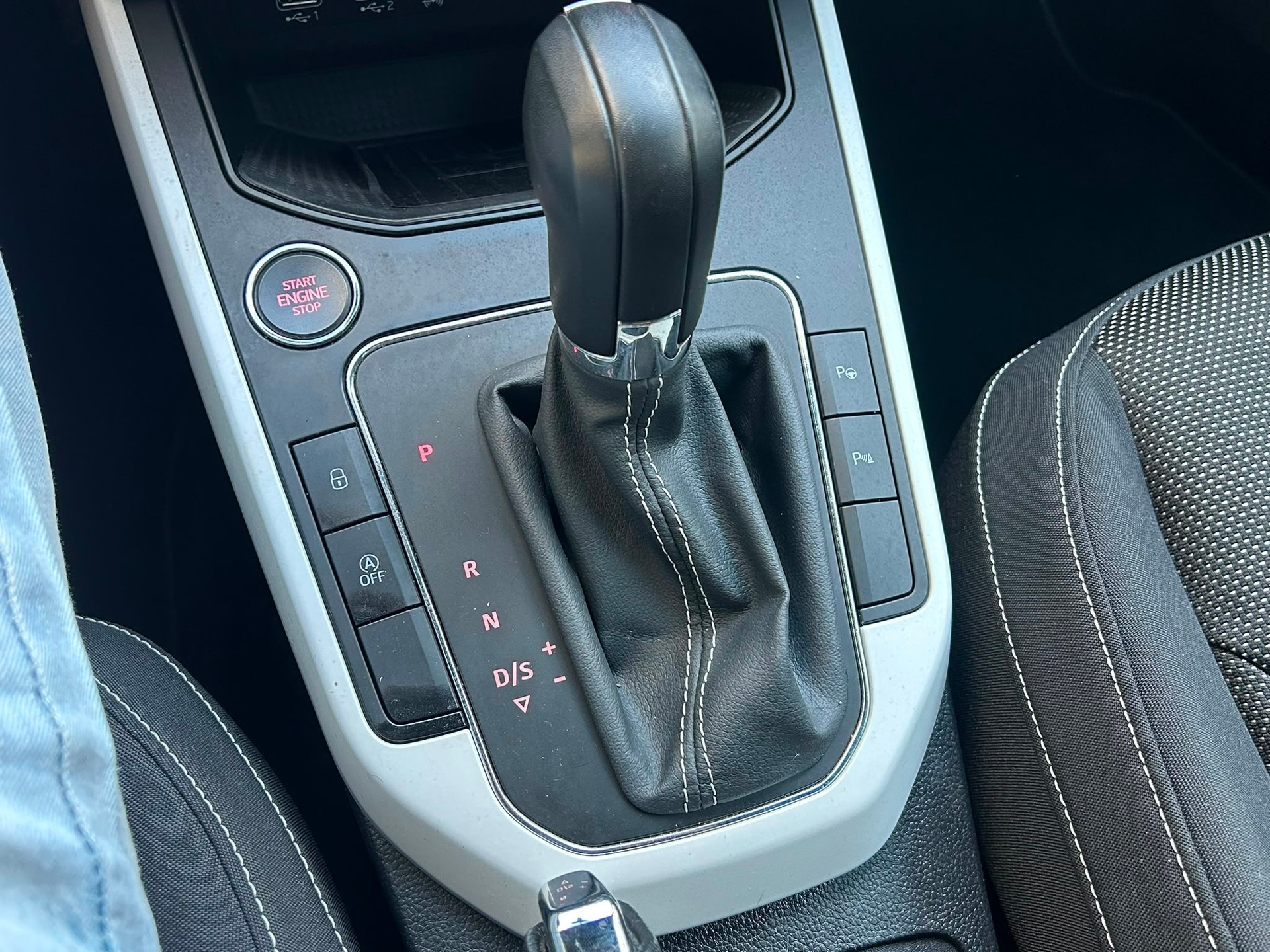 SEAT Arona 1.0 TSI Eco Xcellence DSG-image-12