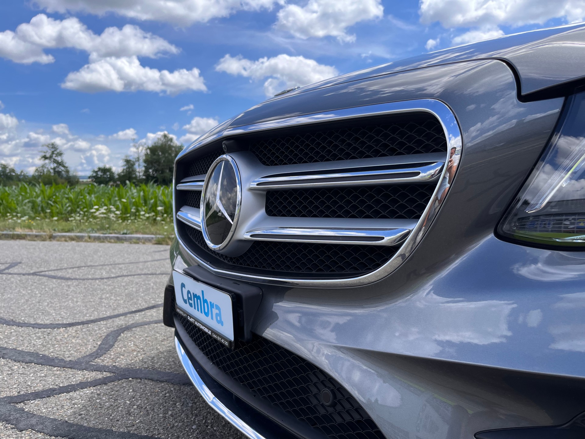 MERCEDES-BENZ E 200 AMG Line 4Matic 9G-Tronic * AMG PAKET INNEN UND AUSSEN - PANORAMADACH *-image-9