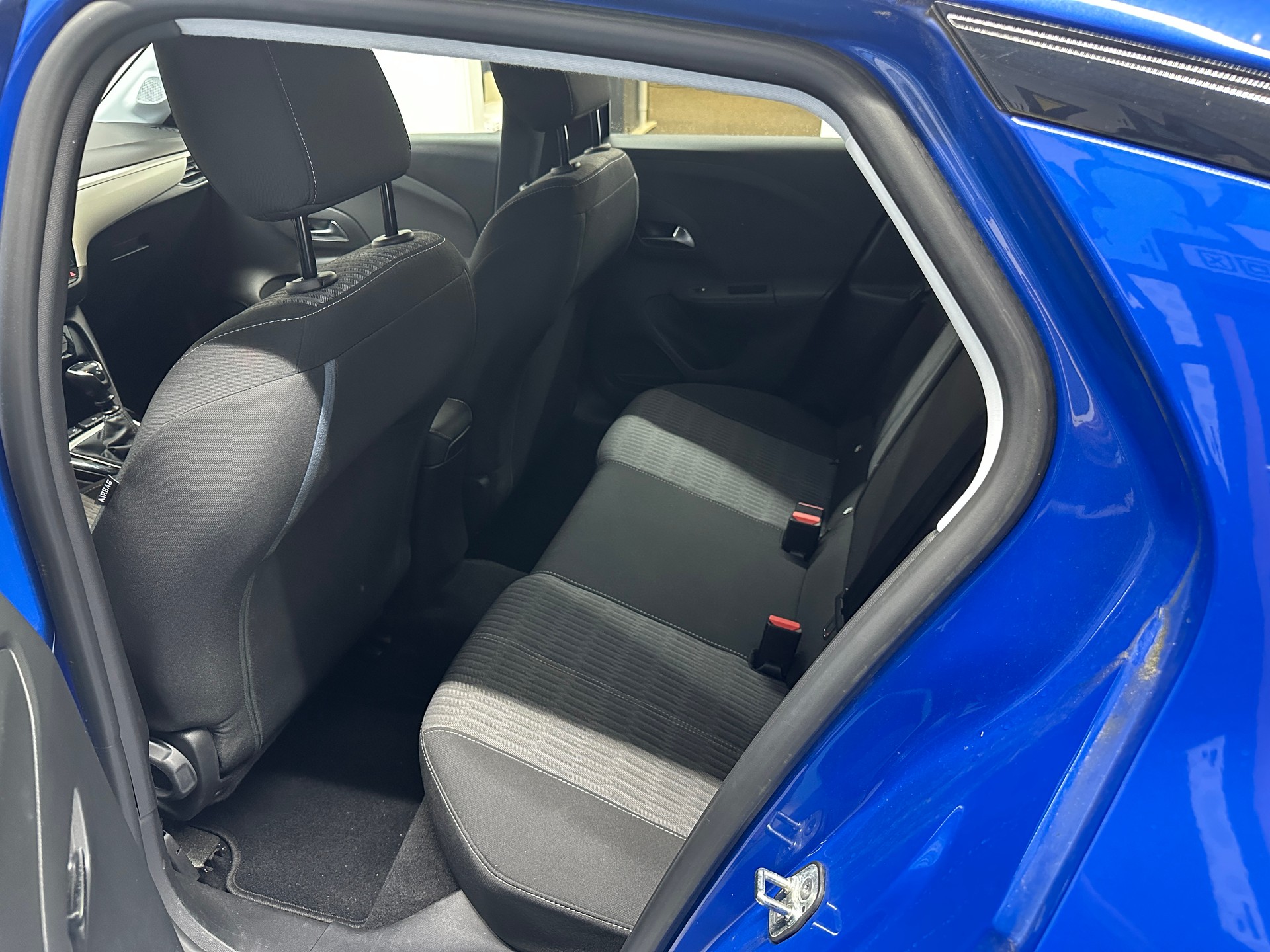 OPEL Corsa 1.2 TP Edition-image-8