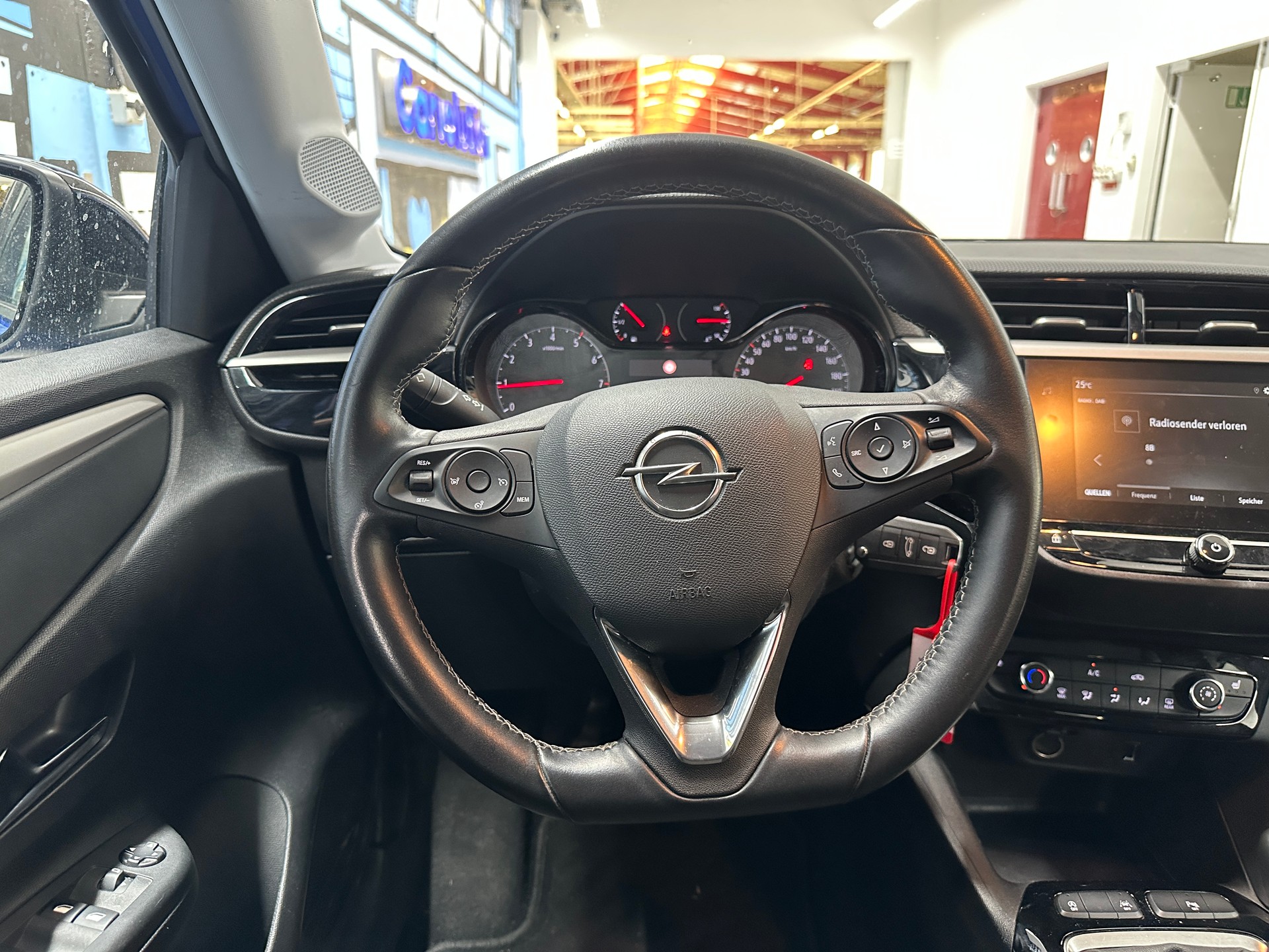 OPEL Corsa 1.2 TP Edition-image-10