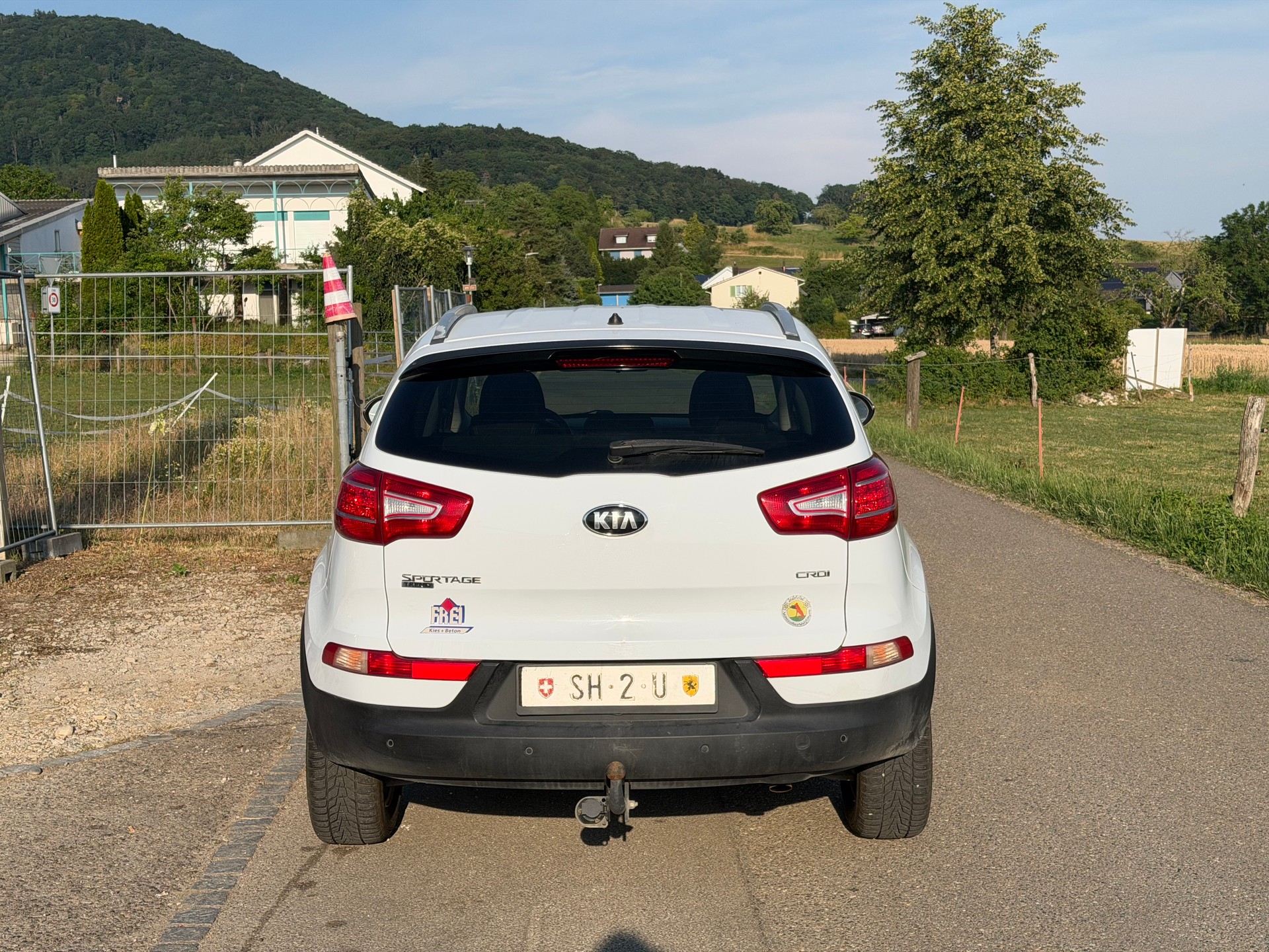 KIA Sportage 2.0 CRDi Style 4WD Automatic-image-4