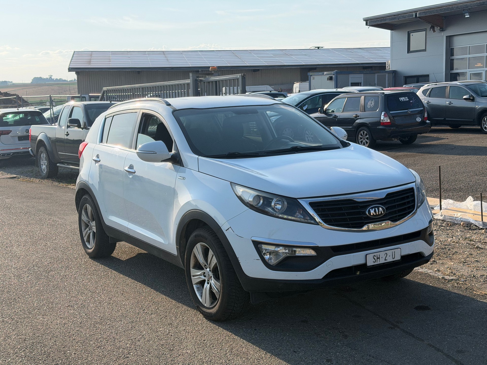 KIA Sportage 2.0 CRDi Style 4WD Automatic-image-2