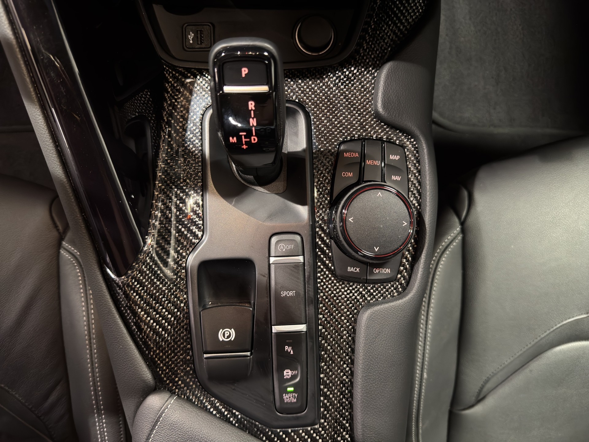 TOYOTA GR Supra 3.0 T Premium-image-10